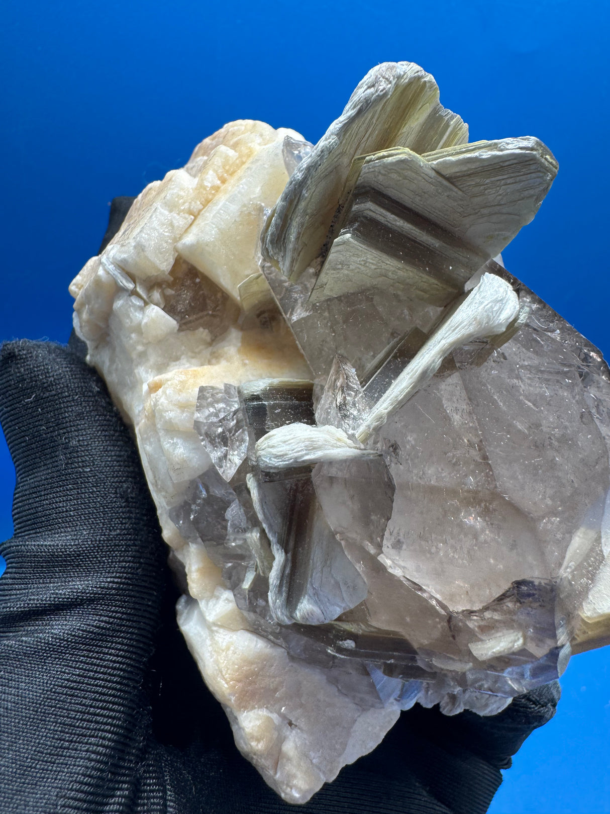 Quartz and Mica Specimen - 448g