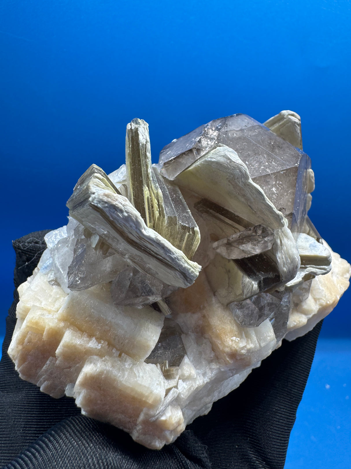 Quartz and Mica Specimen - 448g