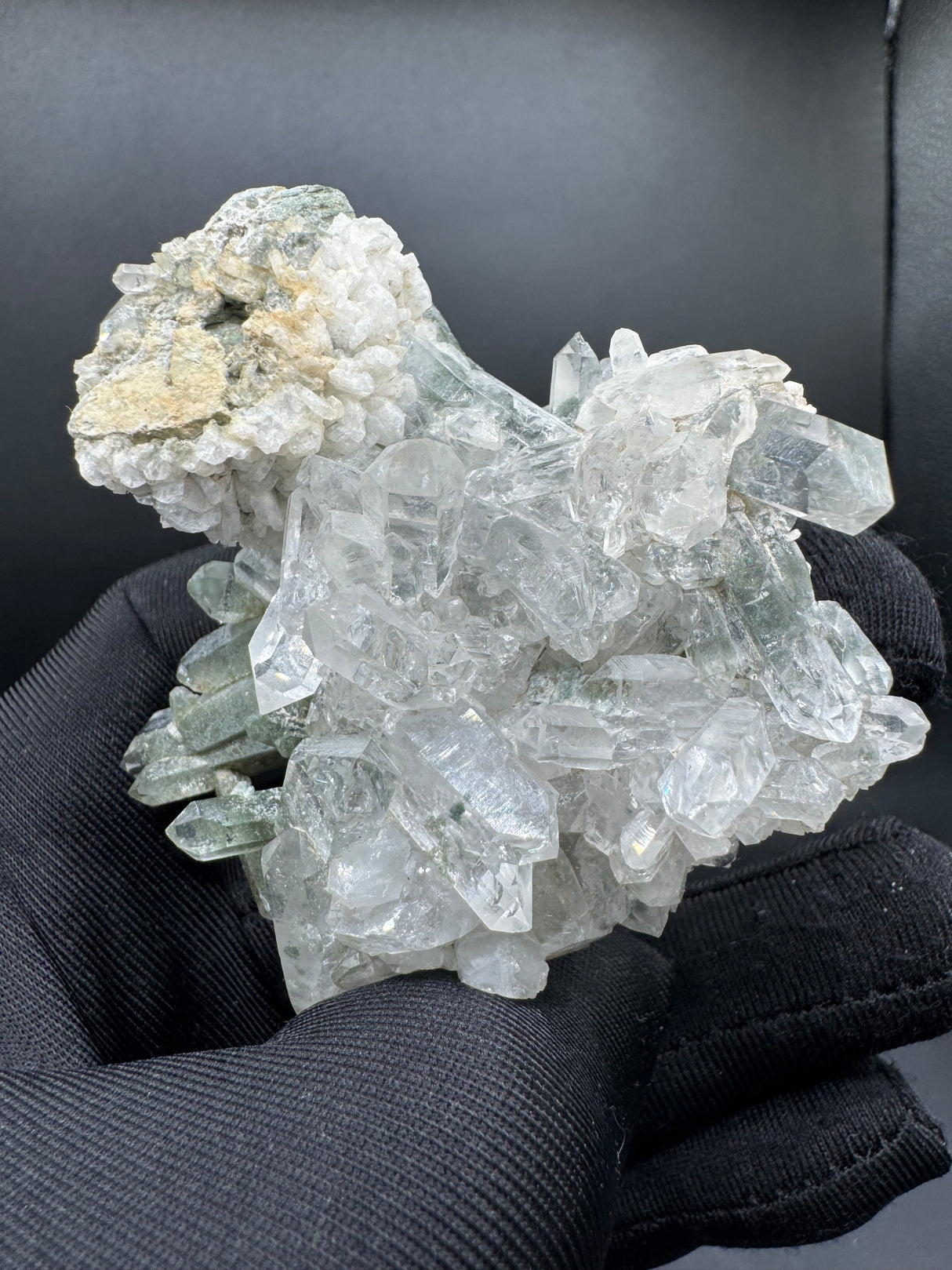 Chlorine Quartz Specimen - 60g