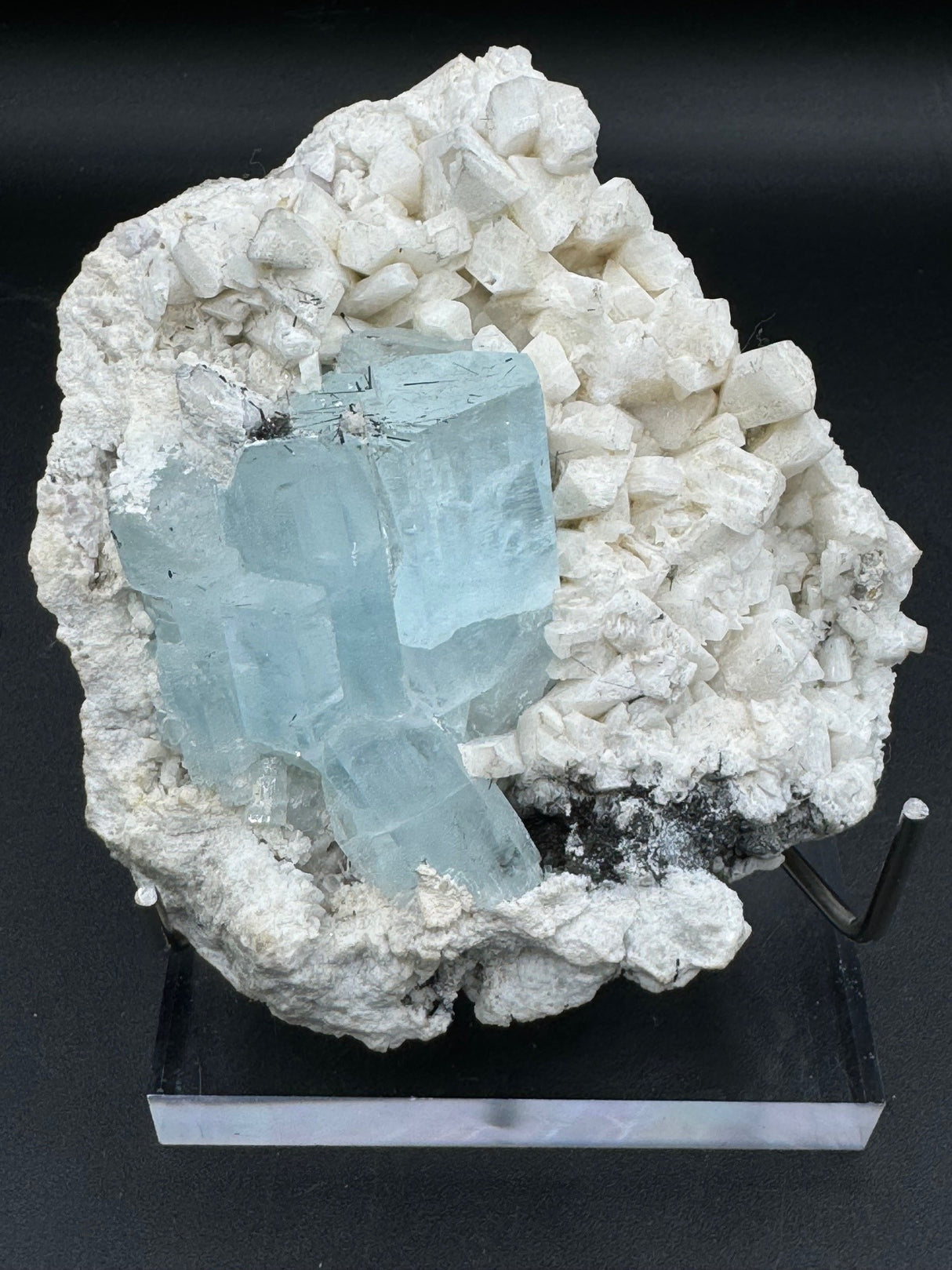 Aquamarine Specimen - 611g