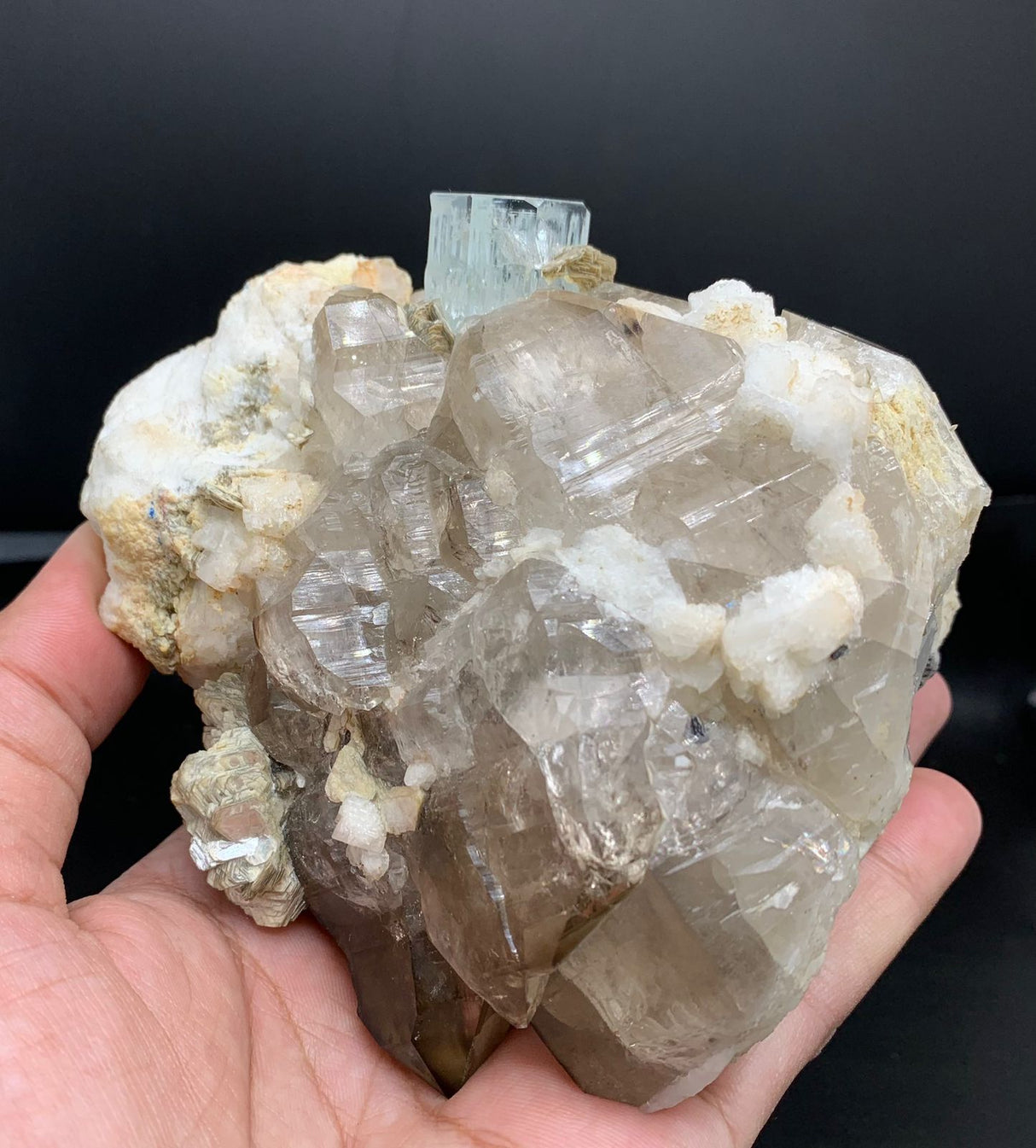 Aquamarine Specimen - 970g