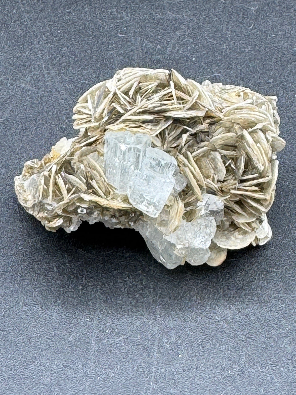 Aquamarine Specimen - 131g