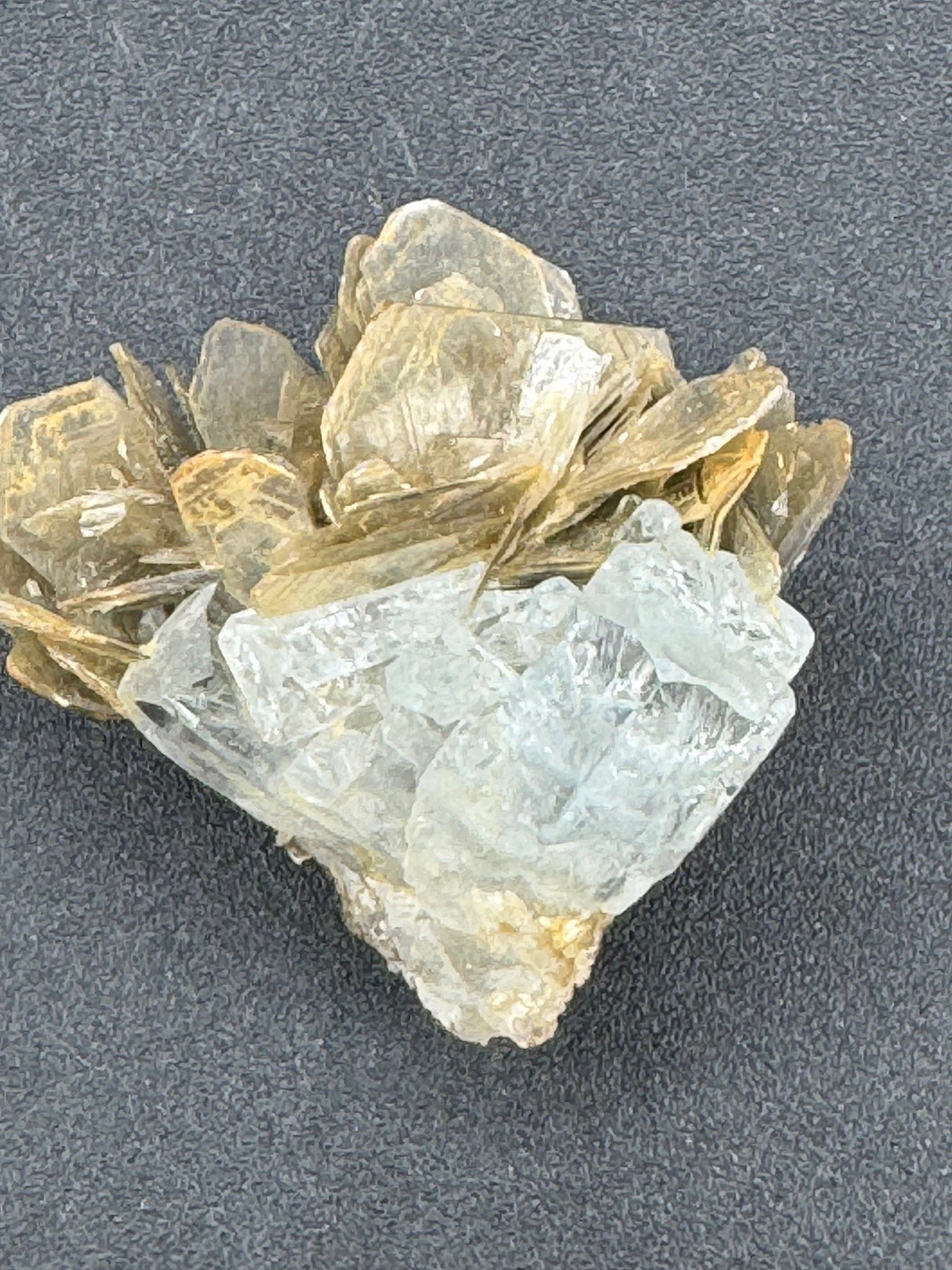 Aquamarine Specimen - 25g