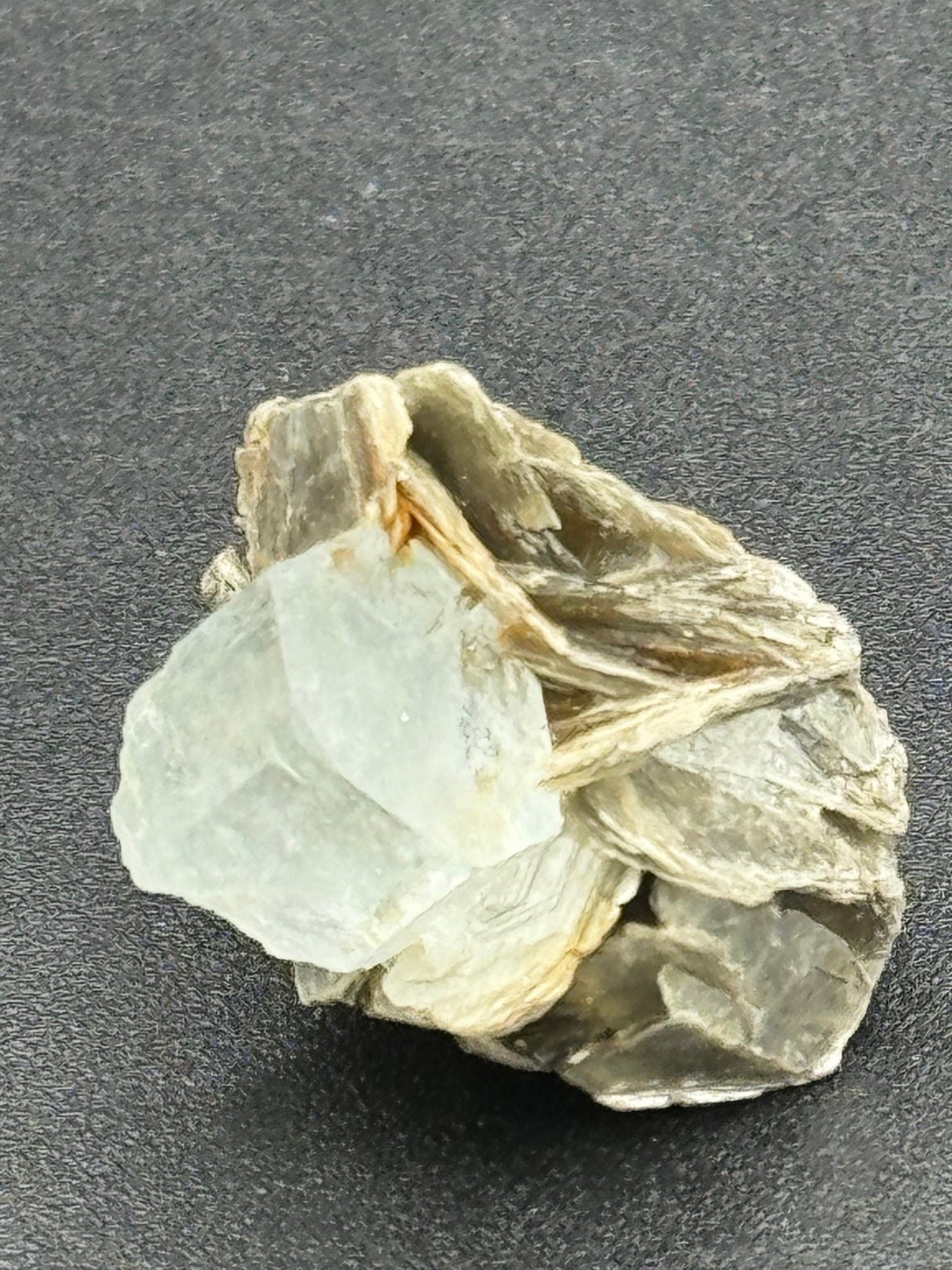 Aquamarine Specimen - 13g