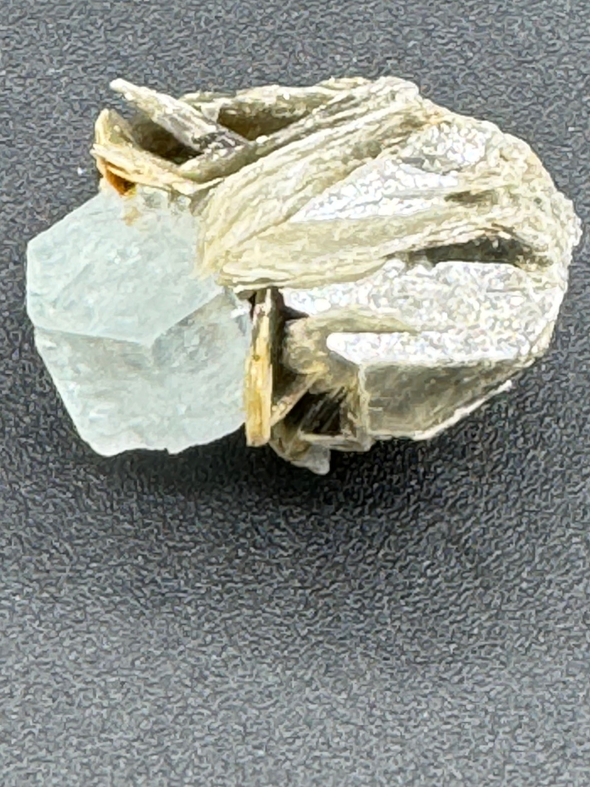 Aquamarine Specimen - 13g