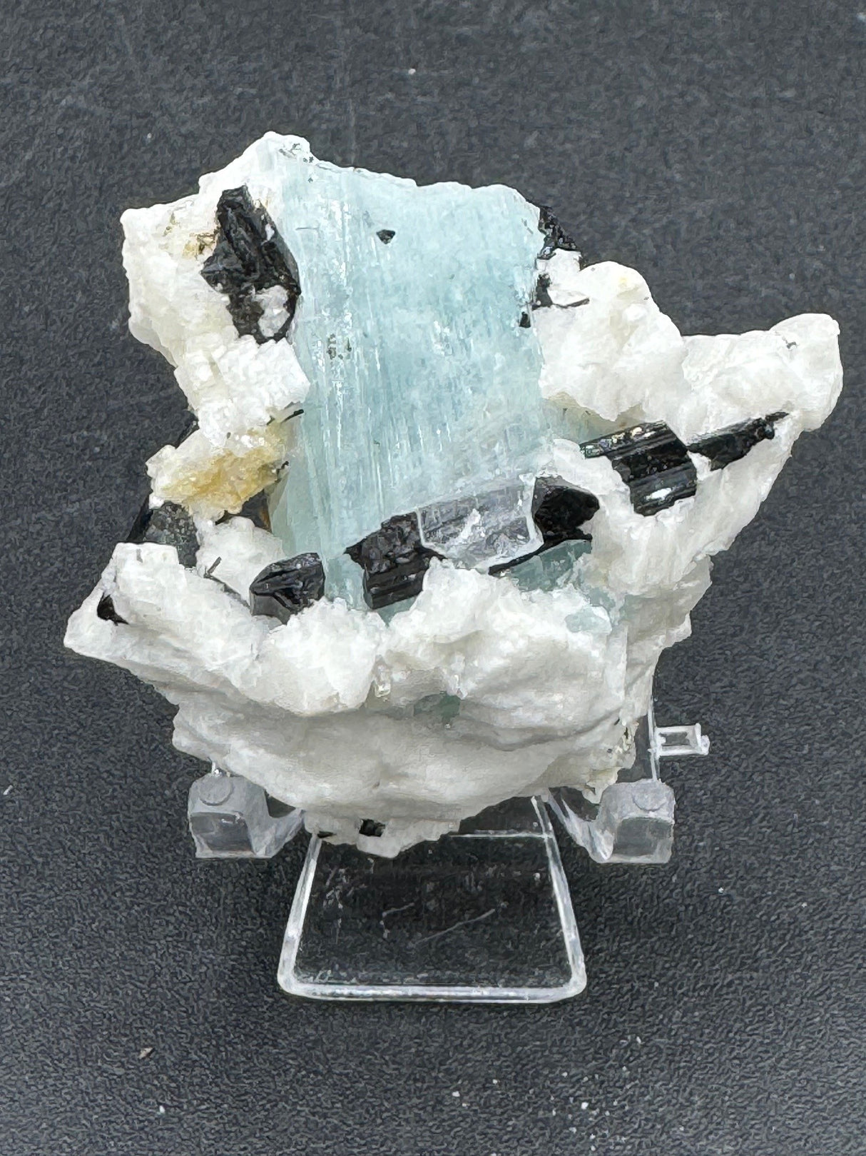 Aquamarine Specimen - 38g