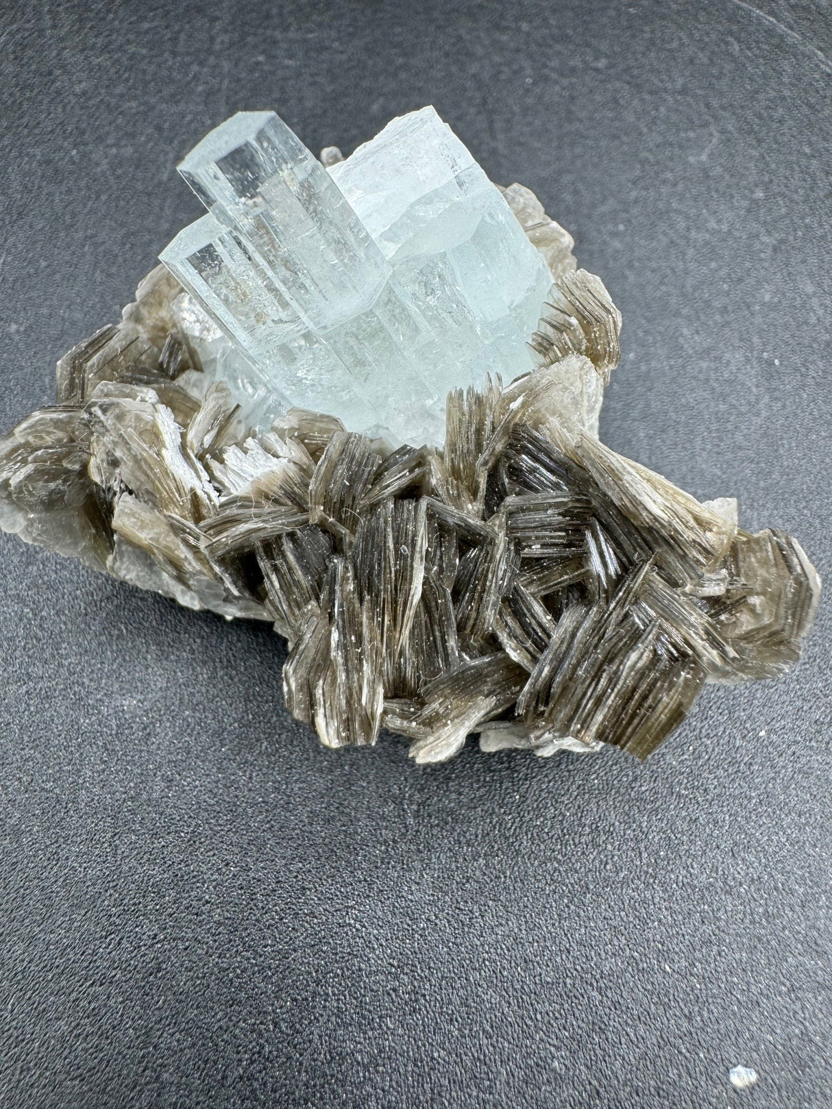Aquamarine Specimen - 61g