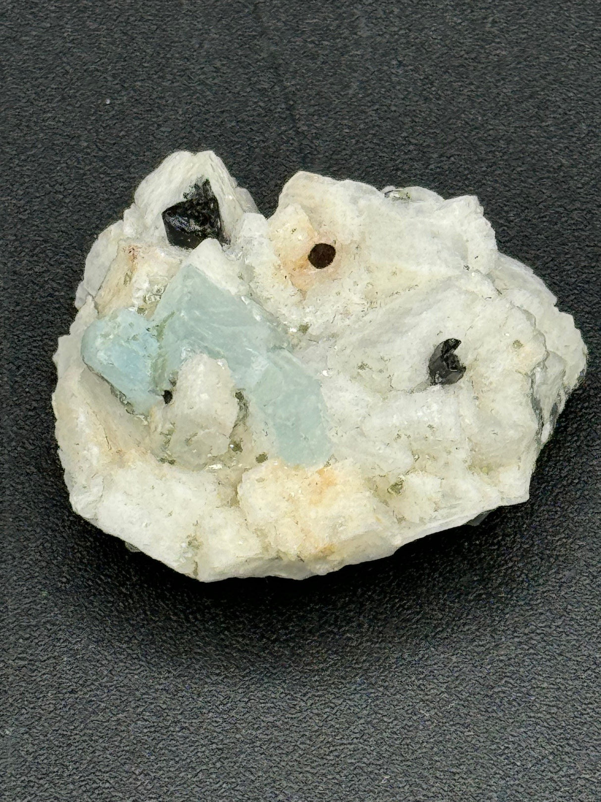 Aquamarine Specimen - 18g