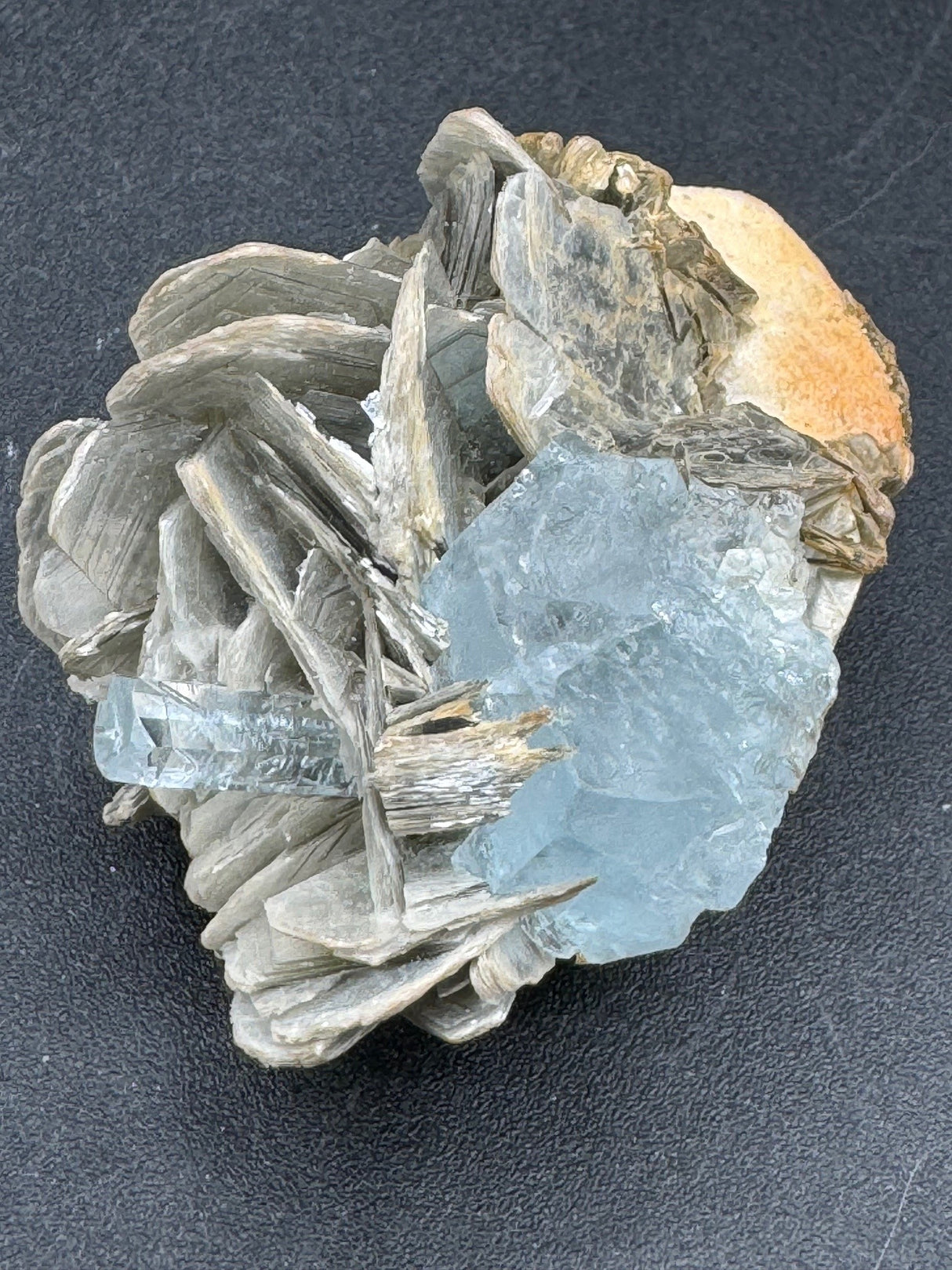 Aquamarine Specimen - 70g