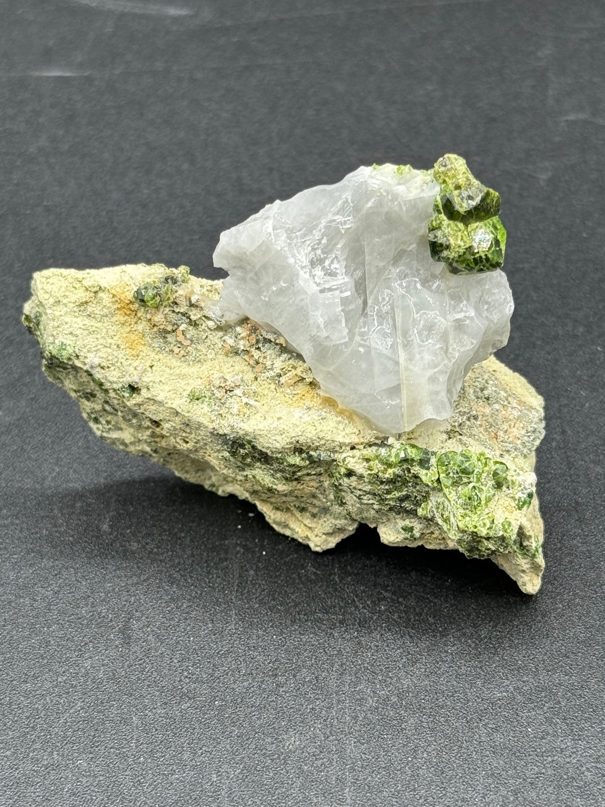 Green Garnet Specimen - 75g