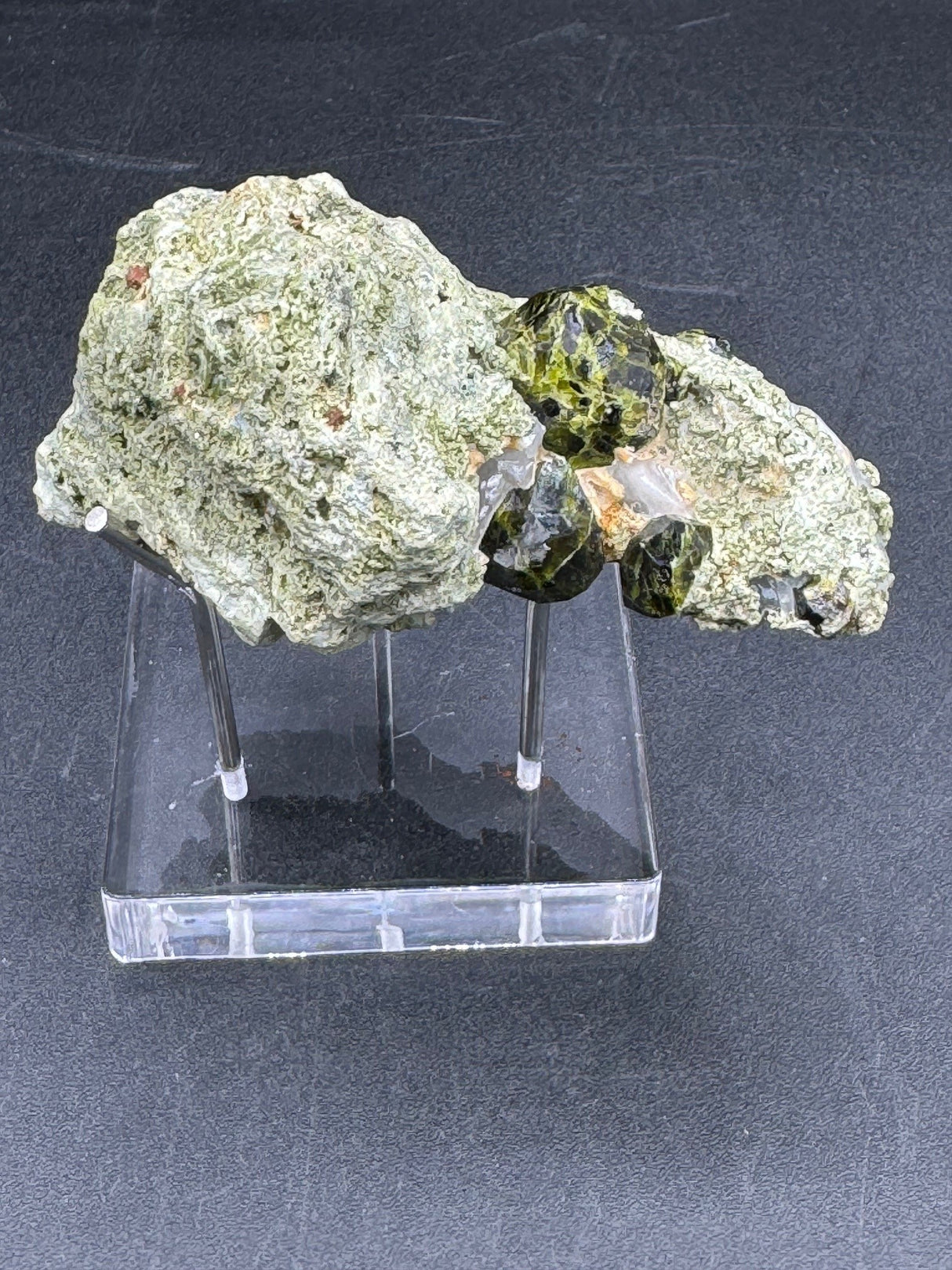 Green Garnet Specimen - 164g