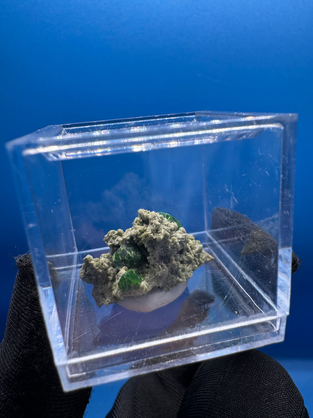 Garnet Specimen - 4g