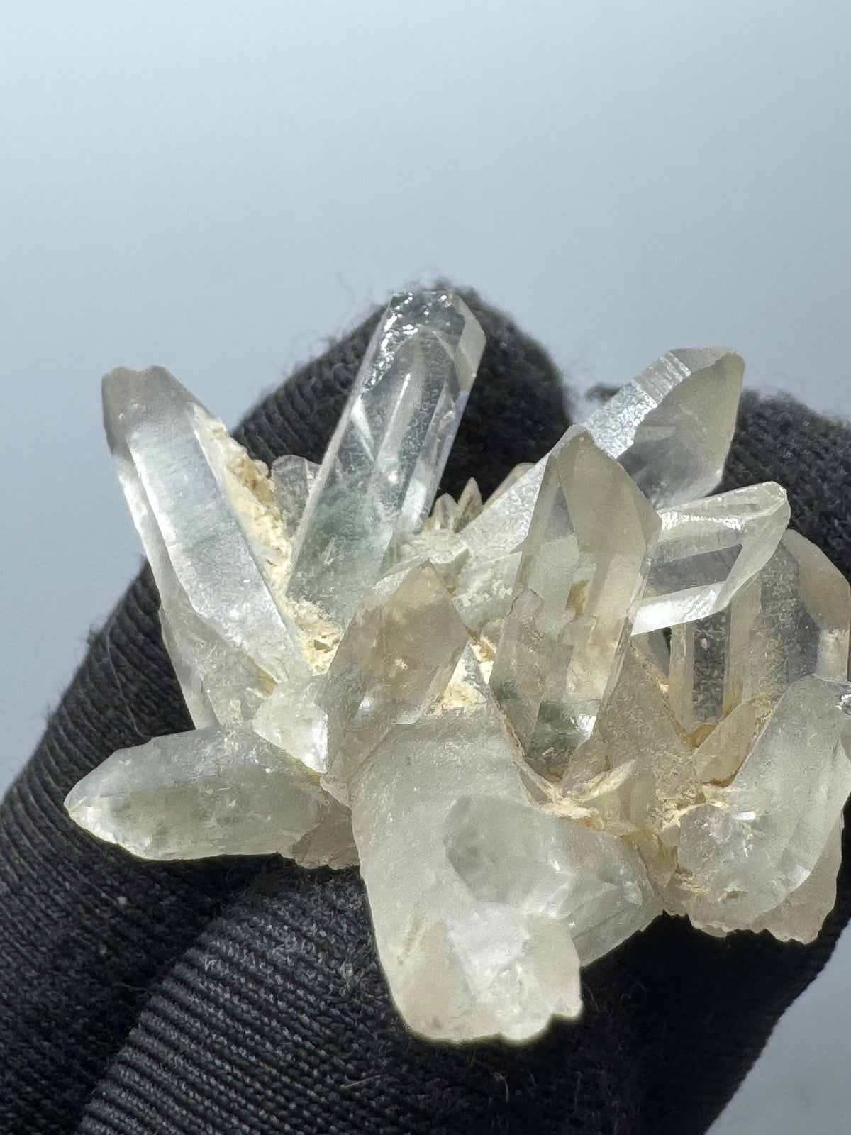 Quartz Specimen - 9g