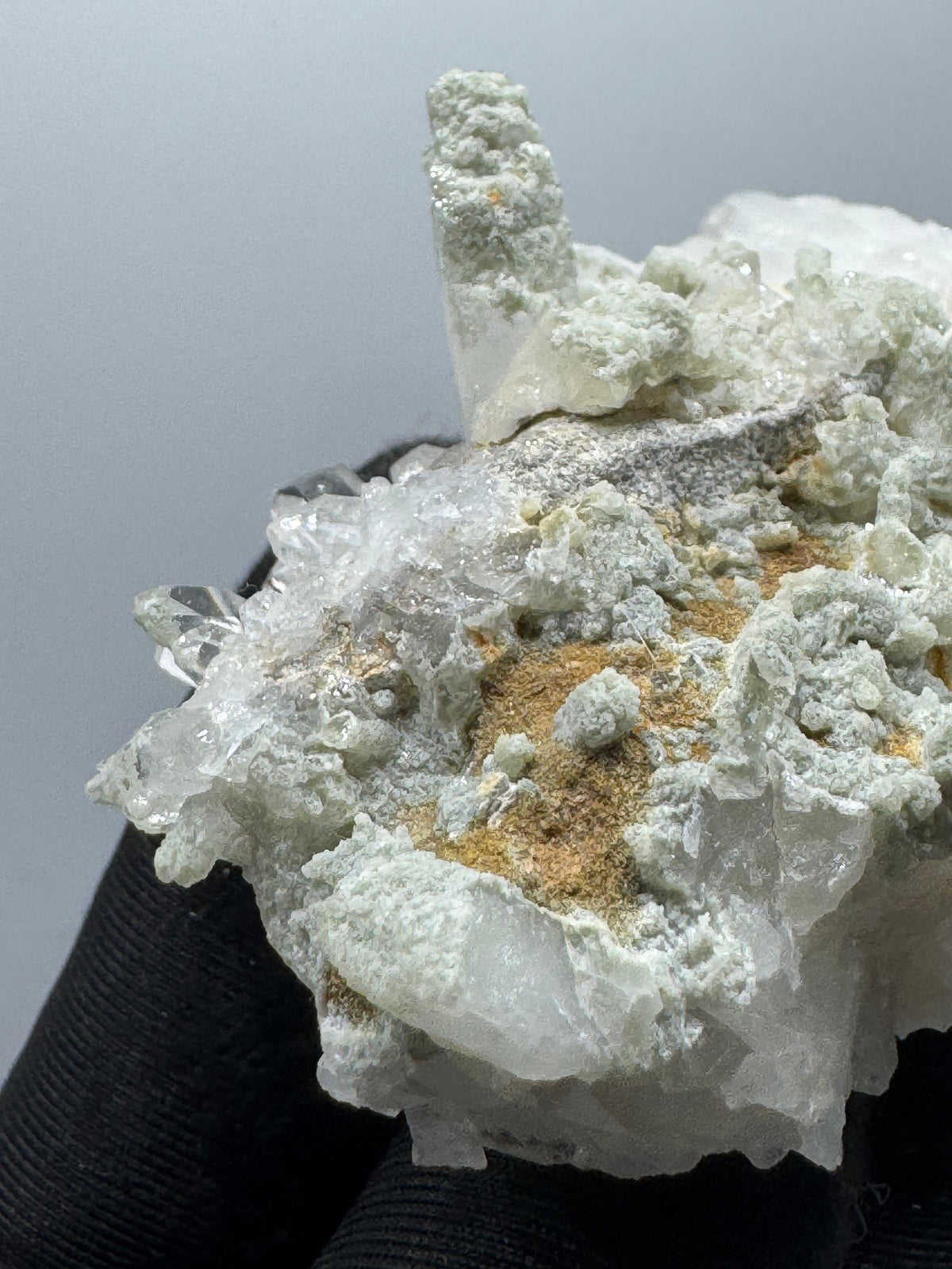 Quartz Specimen - 95g