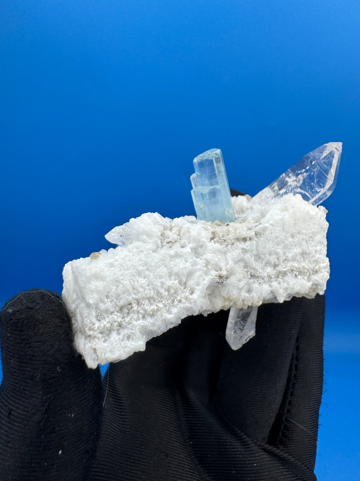 Aquamarine Specimen  - 83g