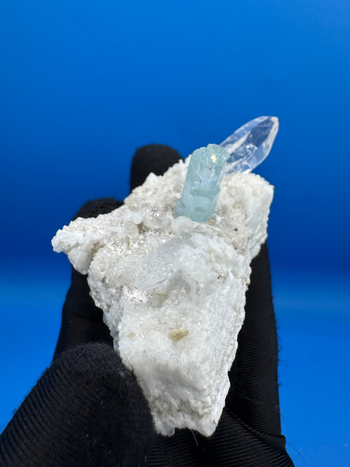 Aquamarine Specimen  - 83g