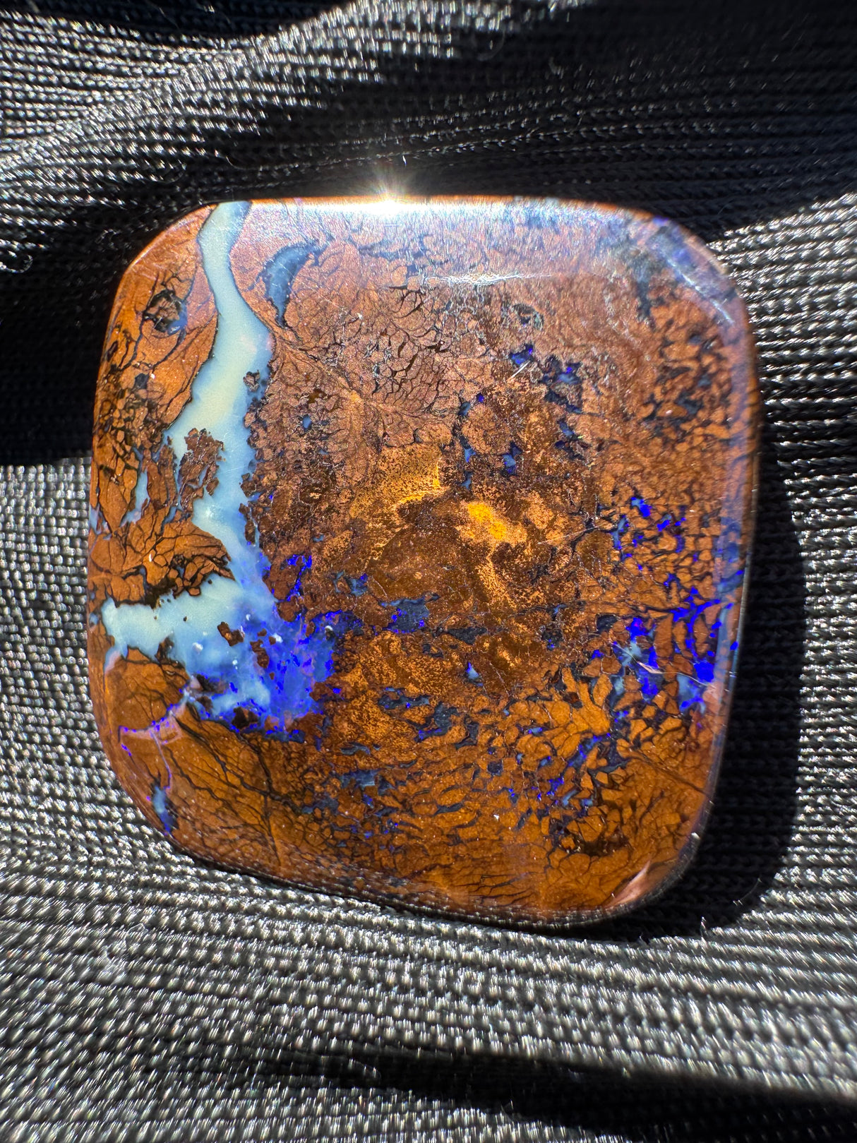 Australia Opal - 23ct