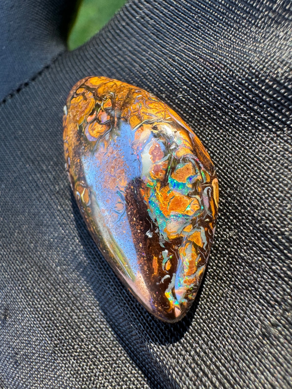 Australia Opal - 23ct