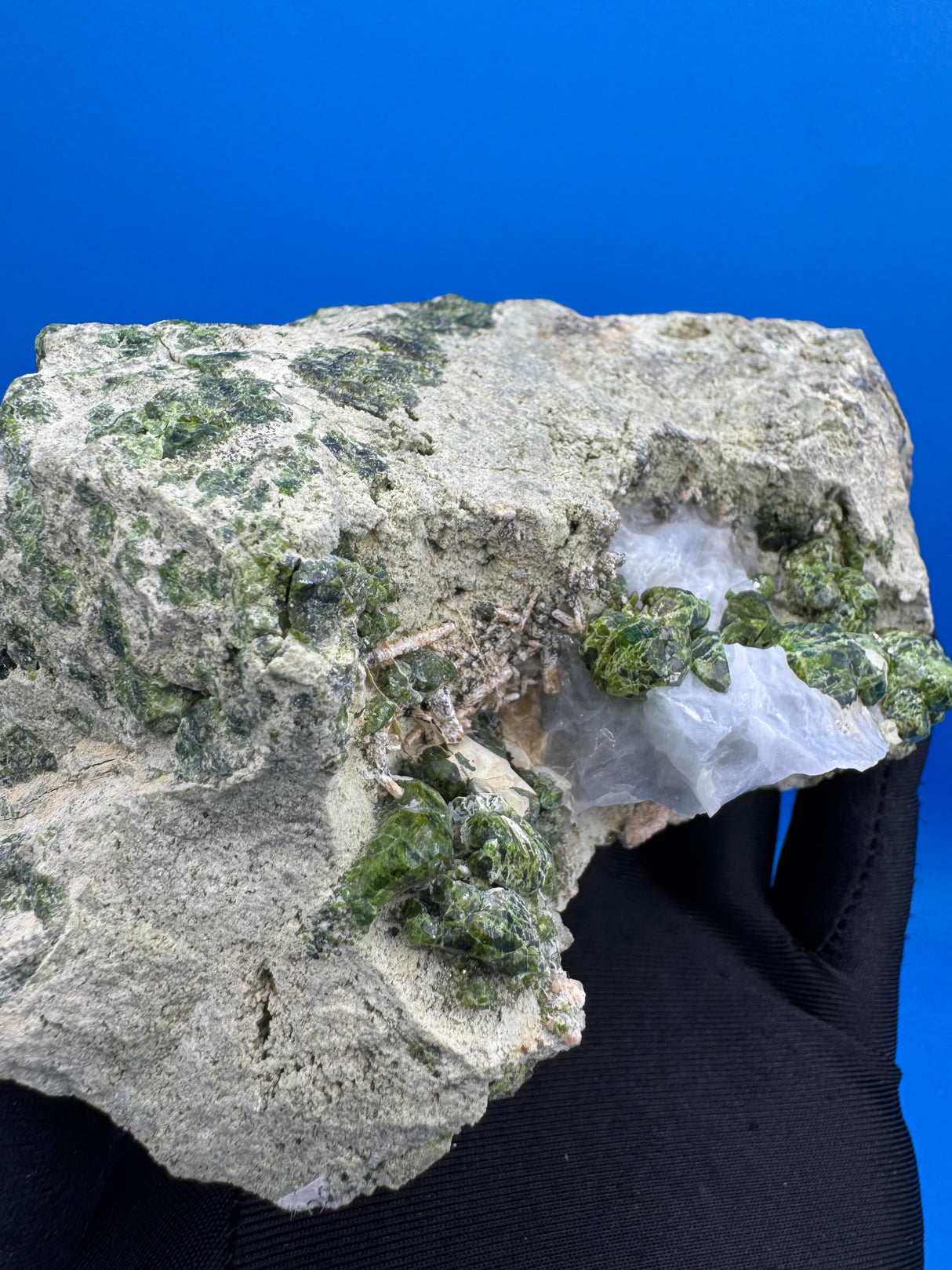 Green Garnet Specimen - 1184g