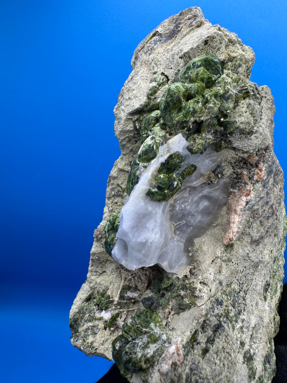 Green Garnet Specimen - 1184g