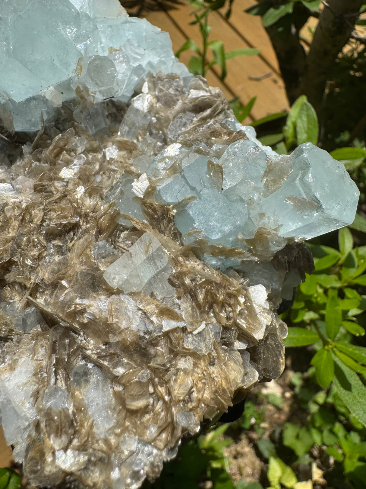 Aquamarine Specimen - 1389g