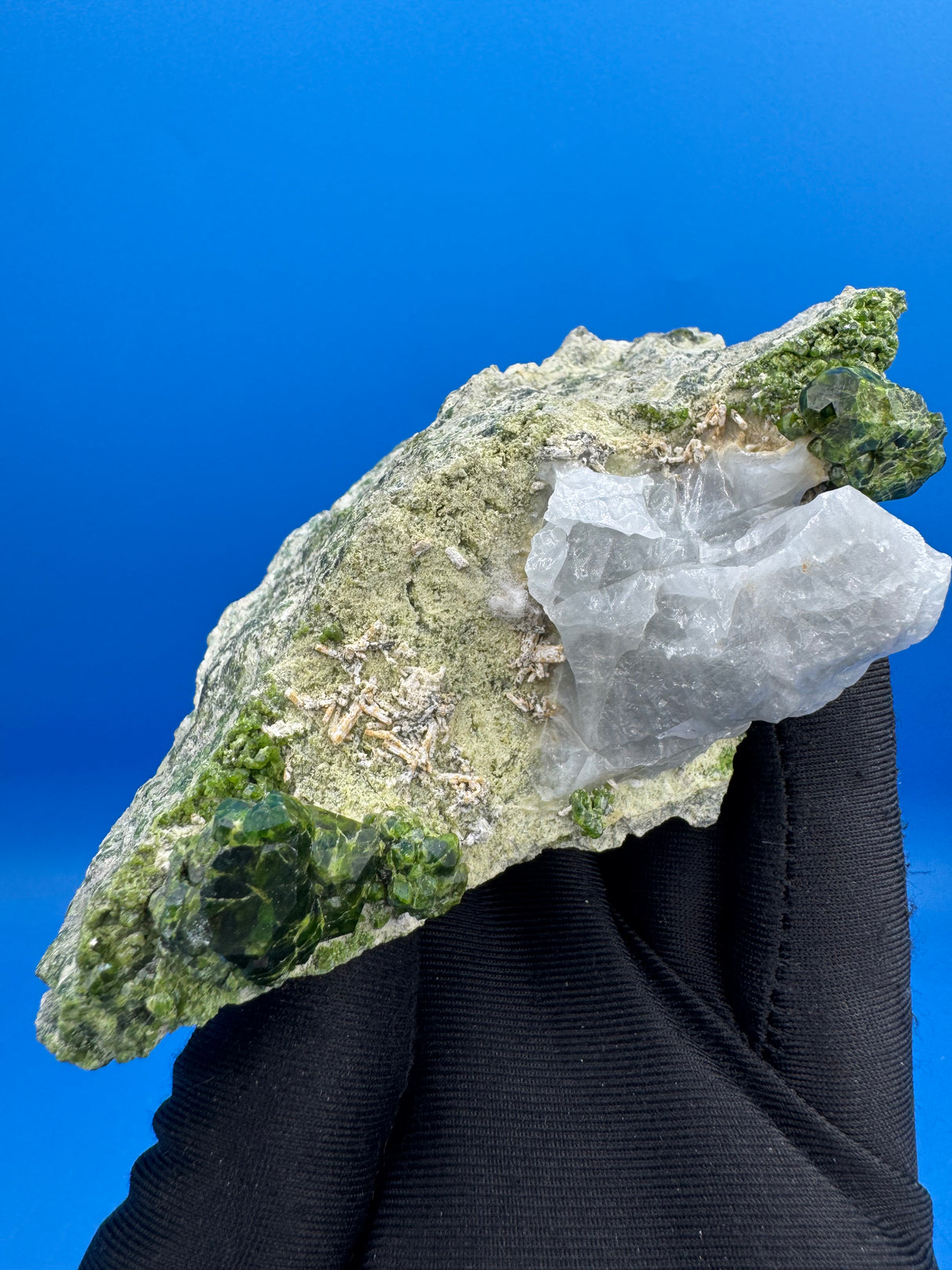 Green Garnet Specimen - 372g