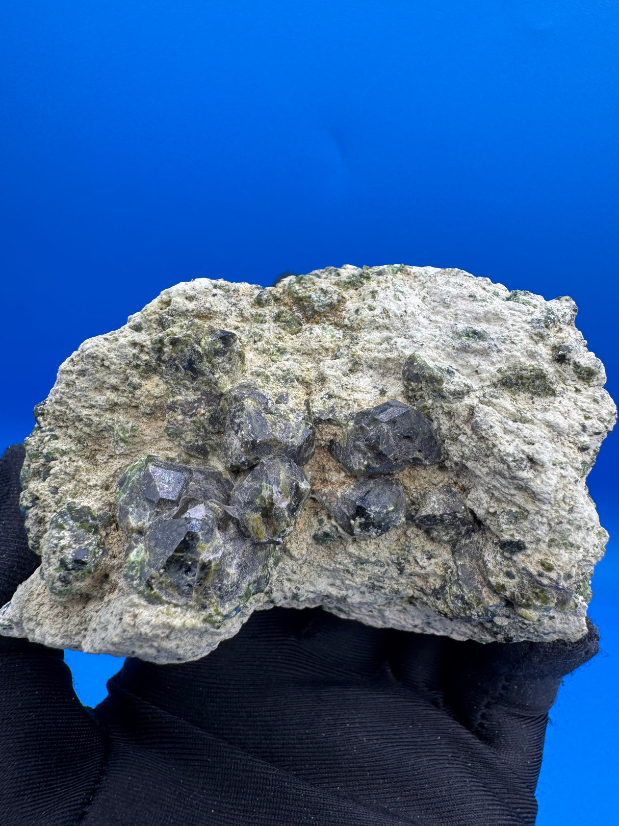 Garnet Specimen - 261g