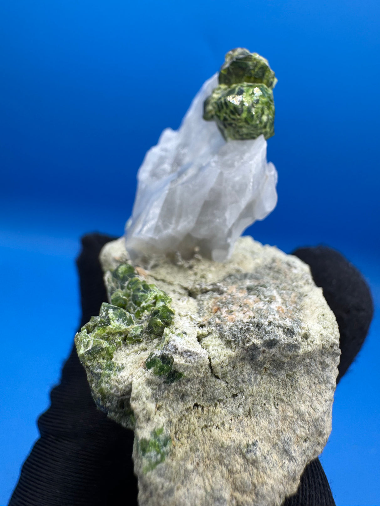 Green Garnet Specimen - 75g
