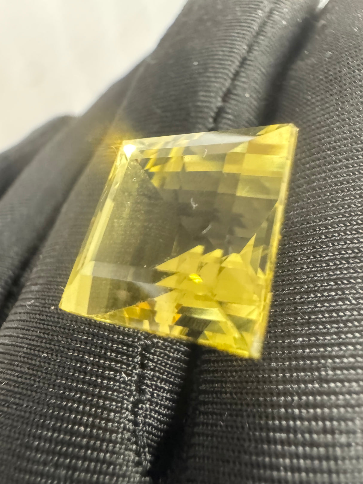 Lemon Quartz - 18.23ct