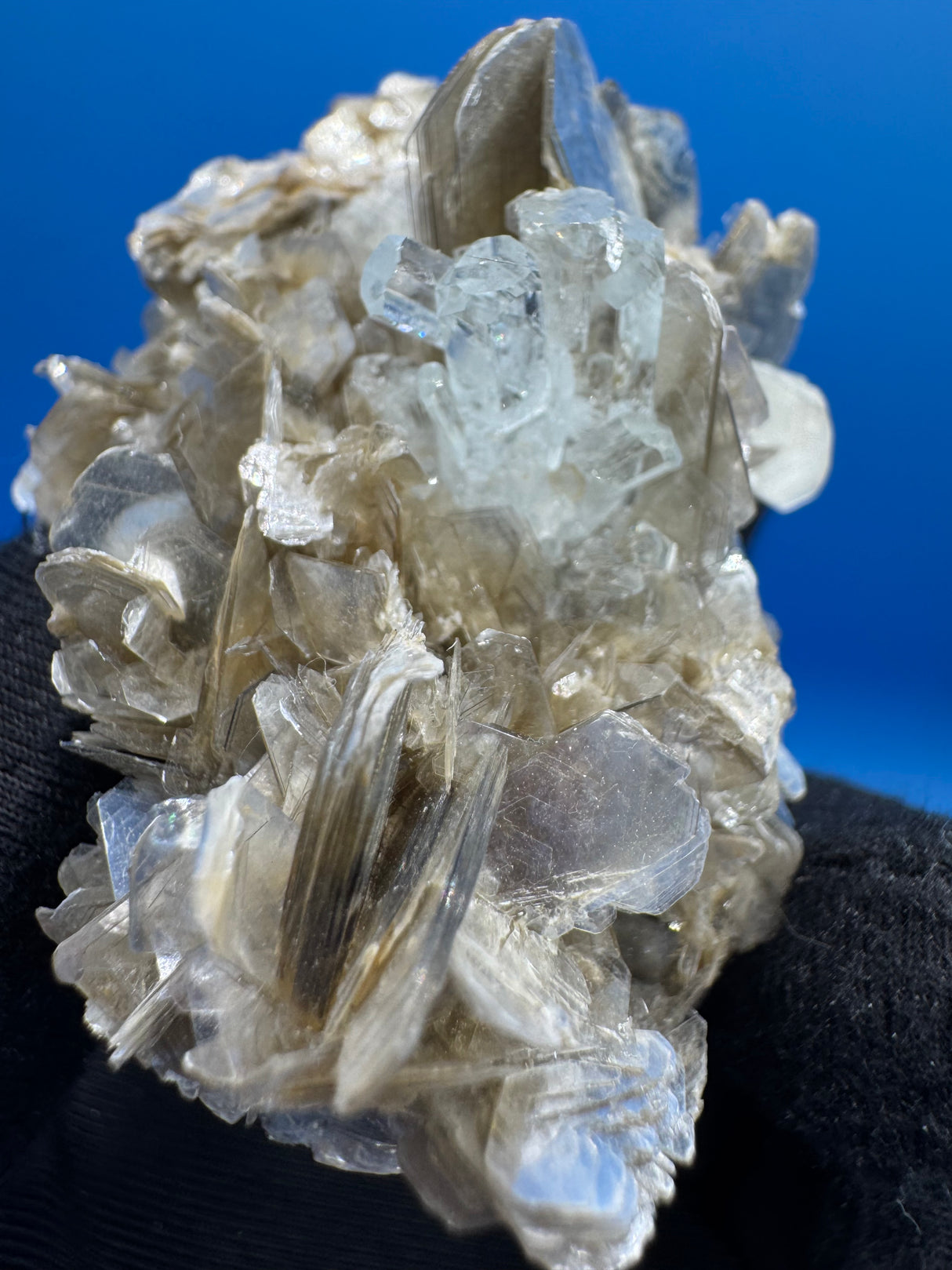 Aquamarine Specimen - 85g