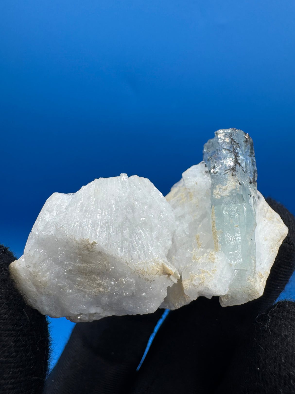 Aquamarine Specimen - 31g
