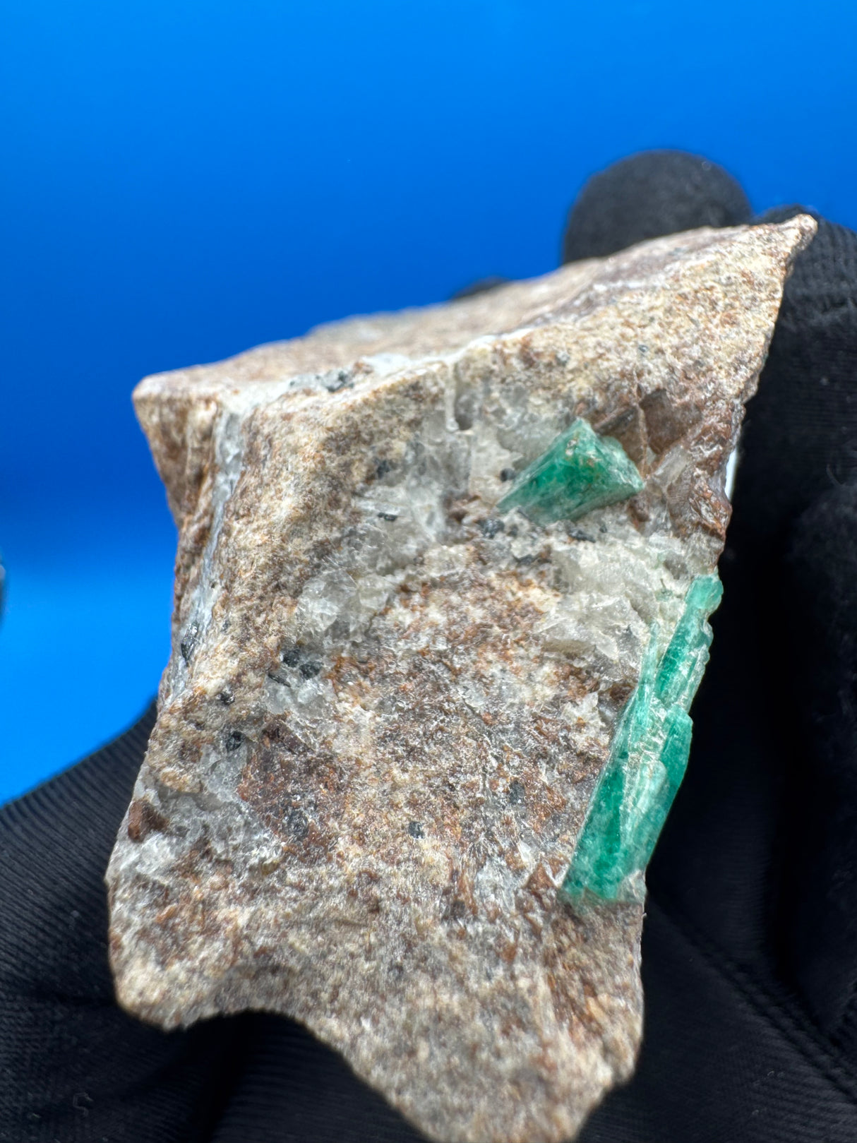 Emerald Specimen - 215g