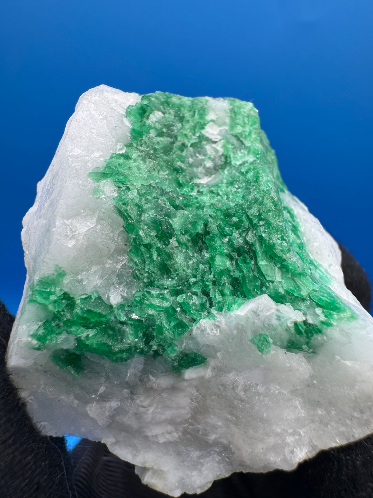 Emerald Specimen - 76g