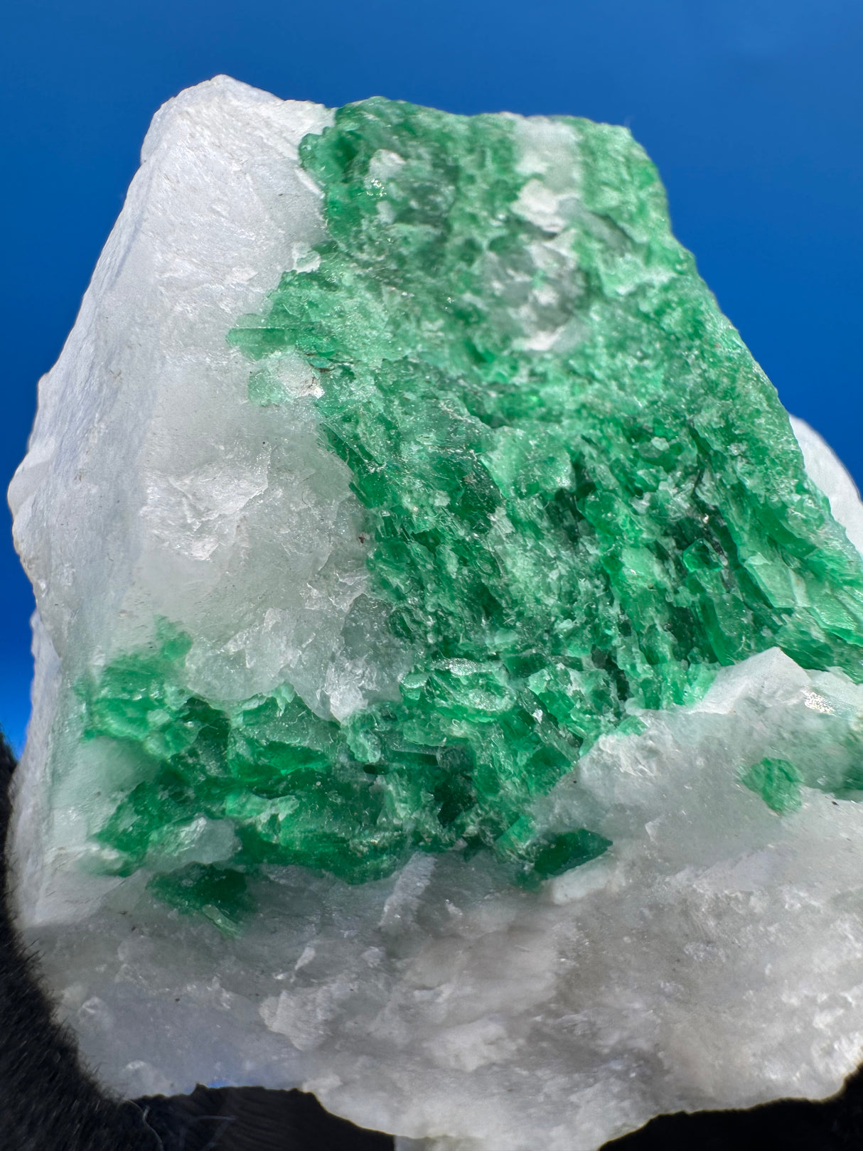 Emerald Specimen - 76g