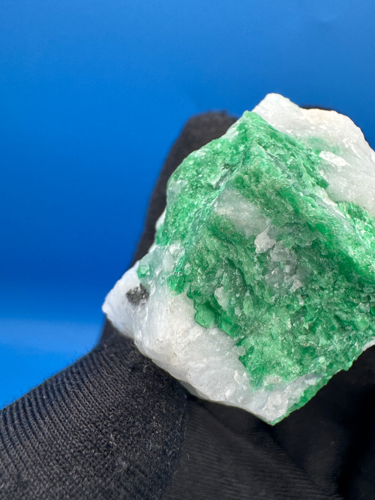 Emerald Specimen - 76g