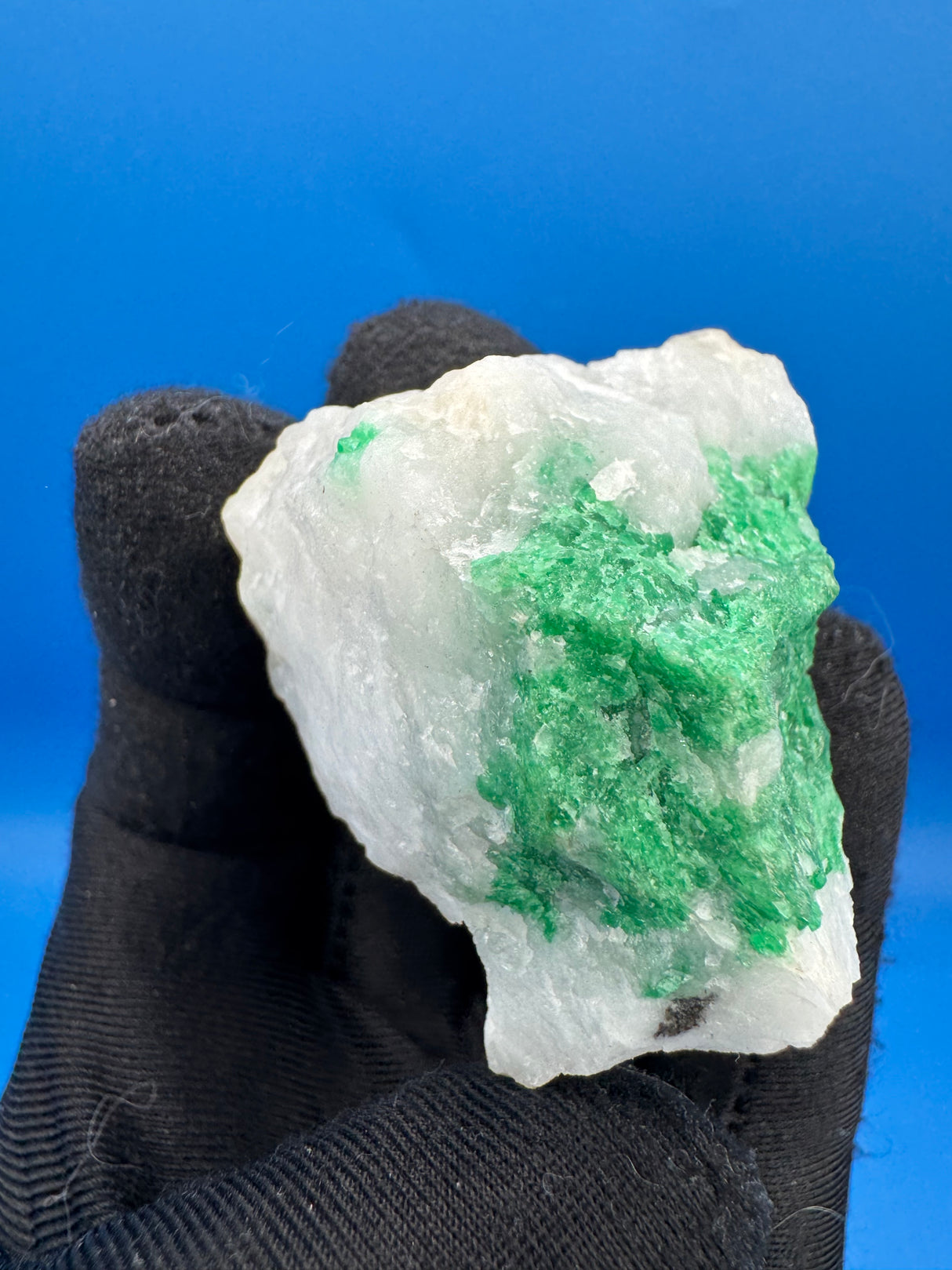 Emerald Specimen - 76g