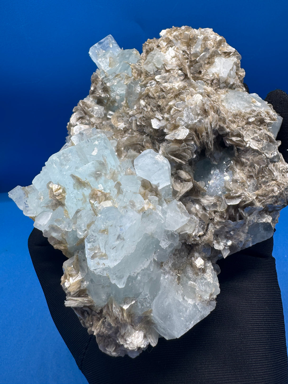Aquamarine Specimen - 1388g