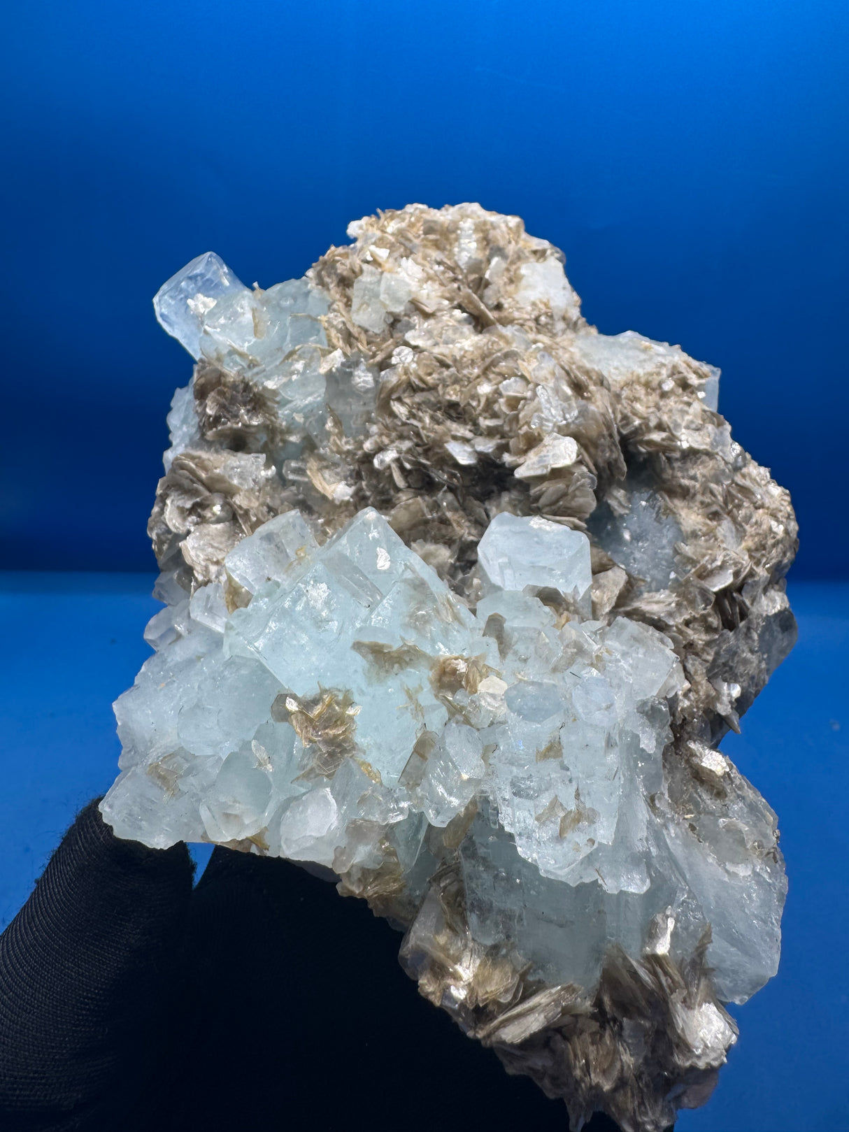 Aquamarine Specimen - 1388g