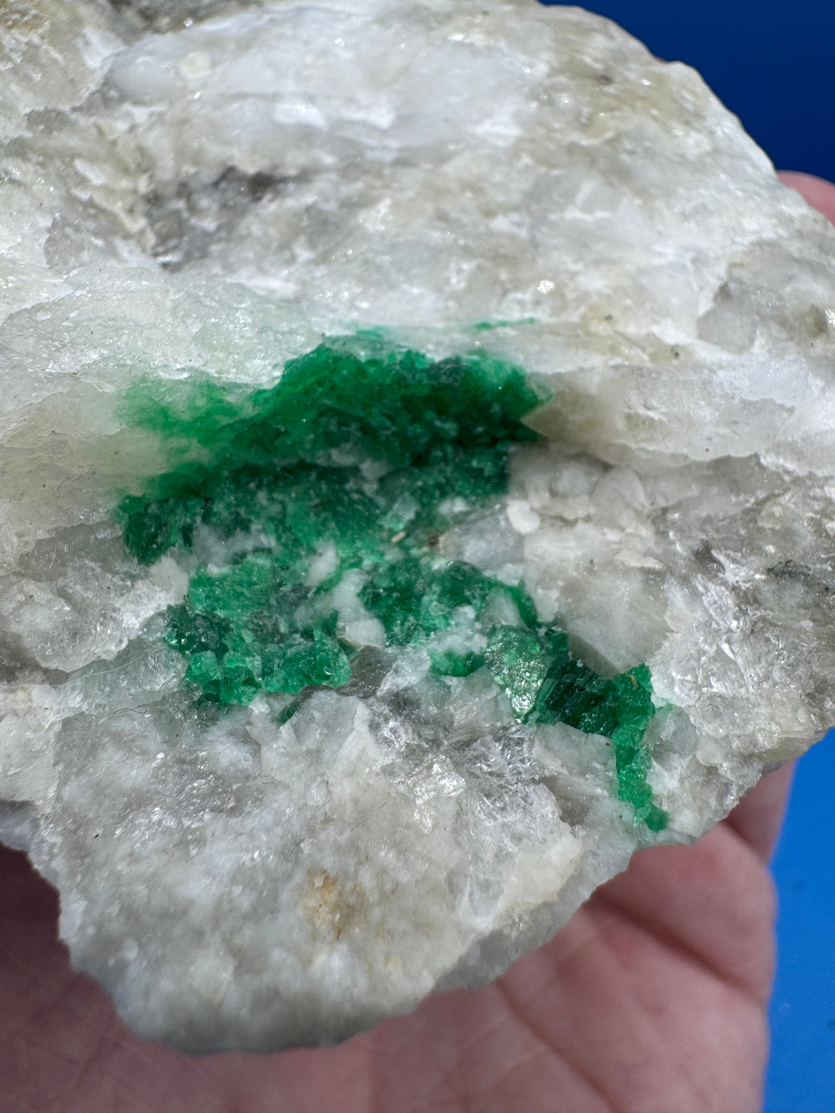 Emerald Specimen - 322g