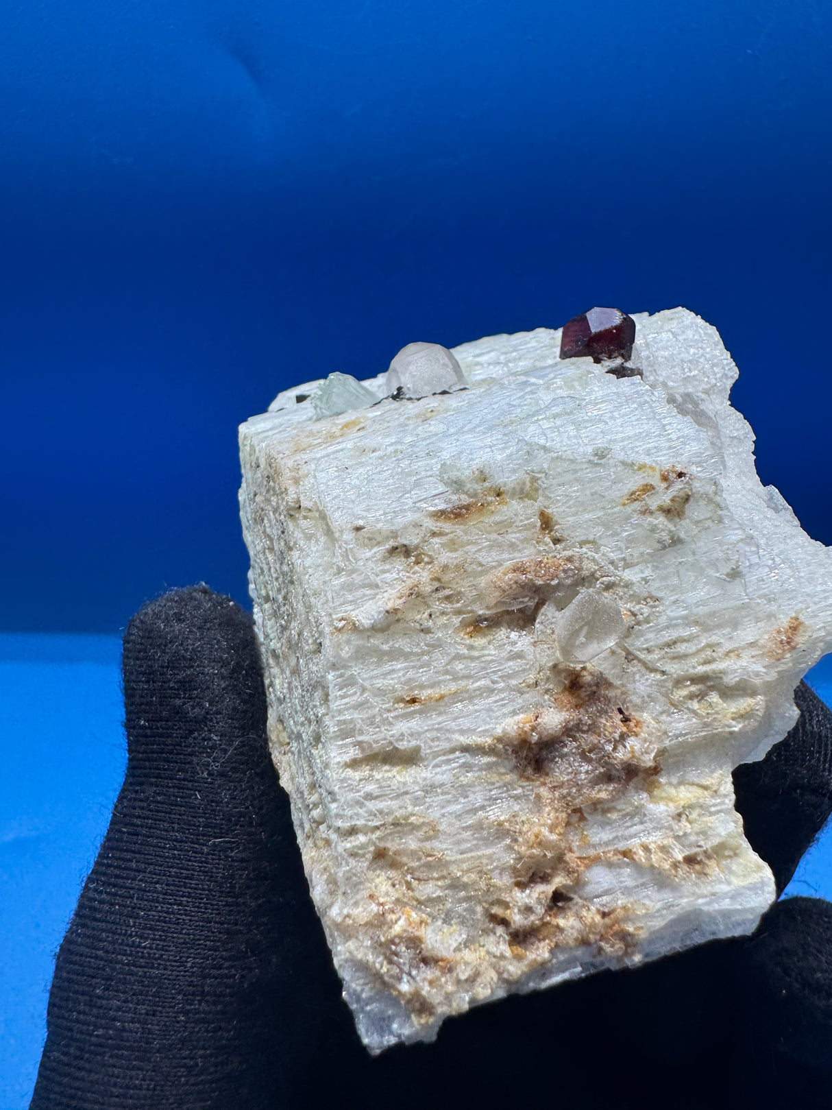 Garnet Specimen - 158g