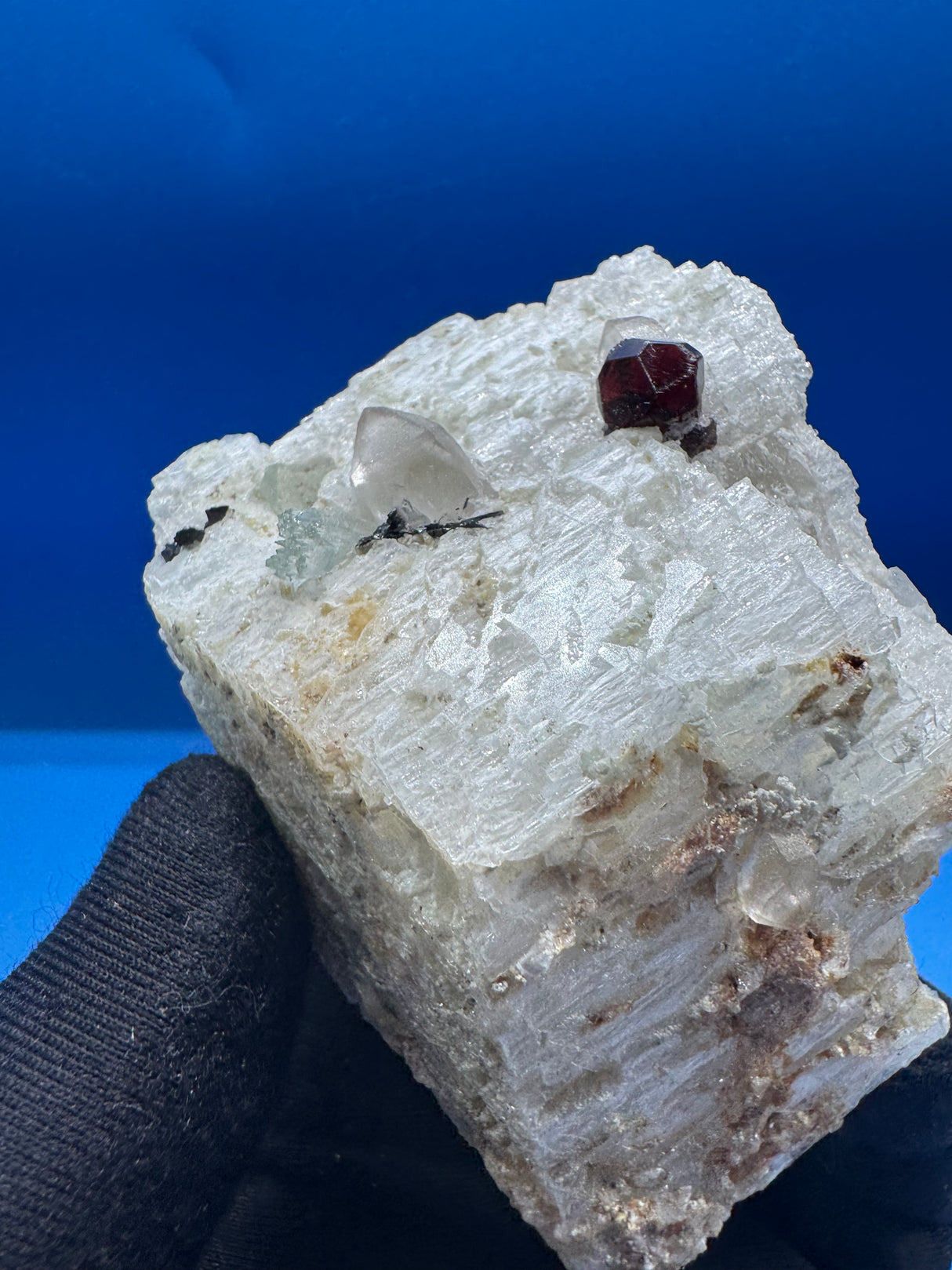 Garnet Specimen - 158g