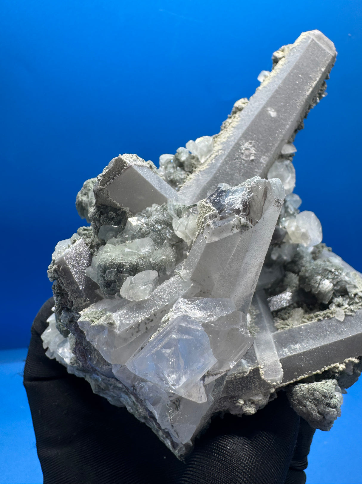 Quartz with Calcite - 604g