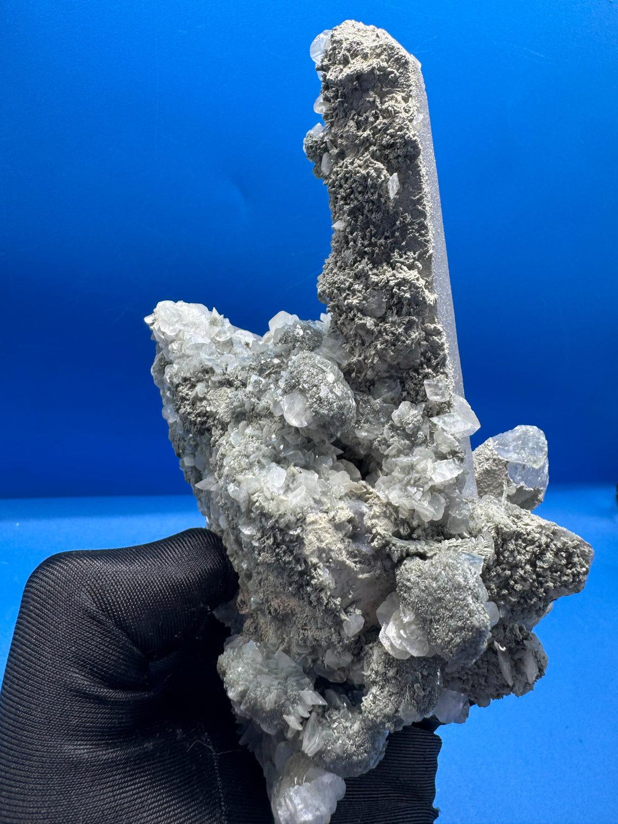 Quartz with Calcite - 604g