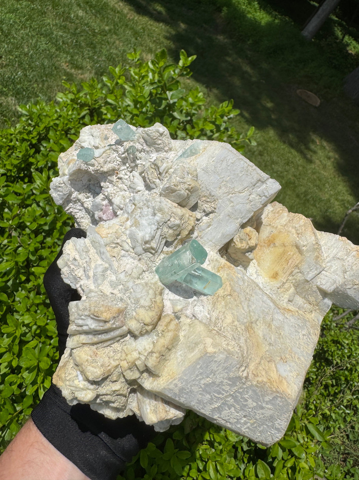 Aquarmarine Specimen - 7.60lb