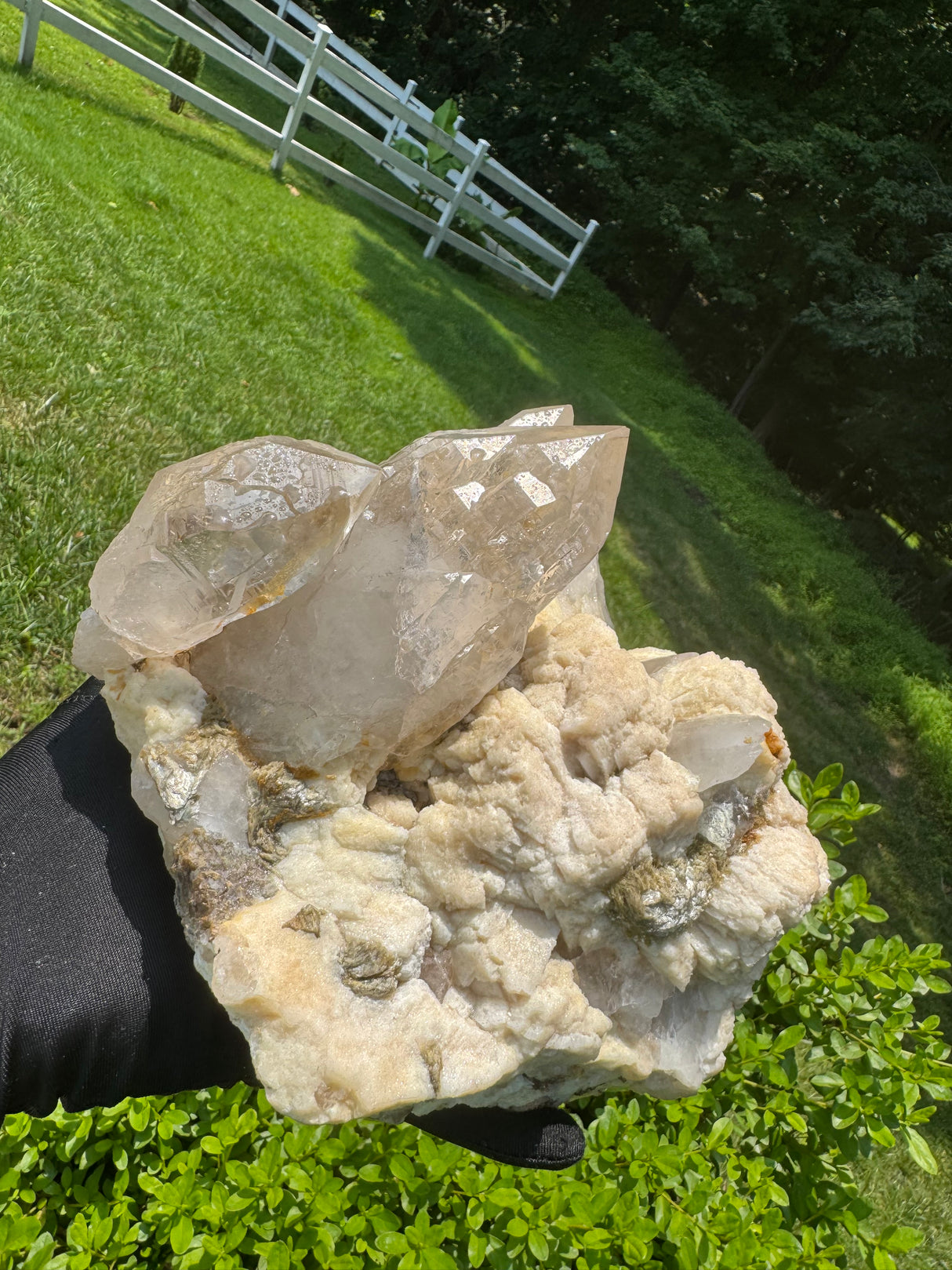 Quartz Specimen - 3952g