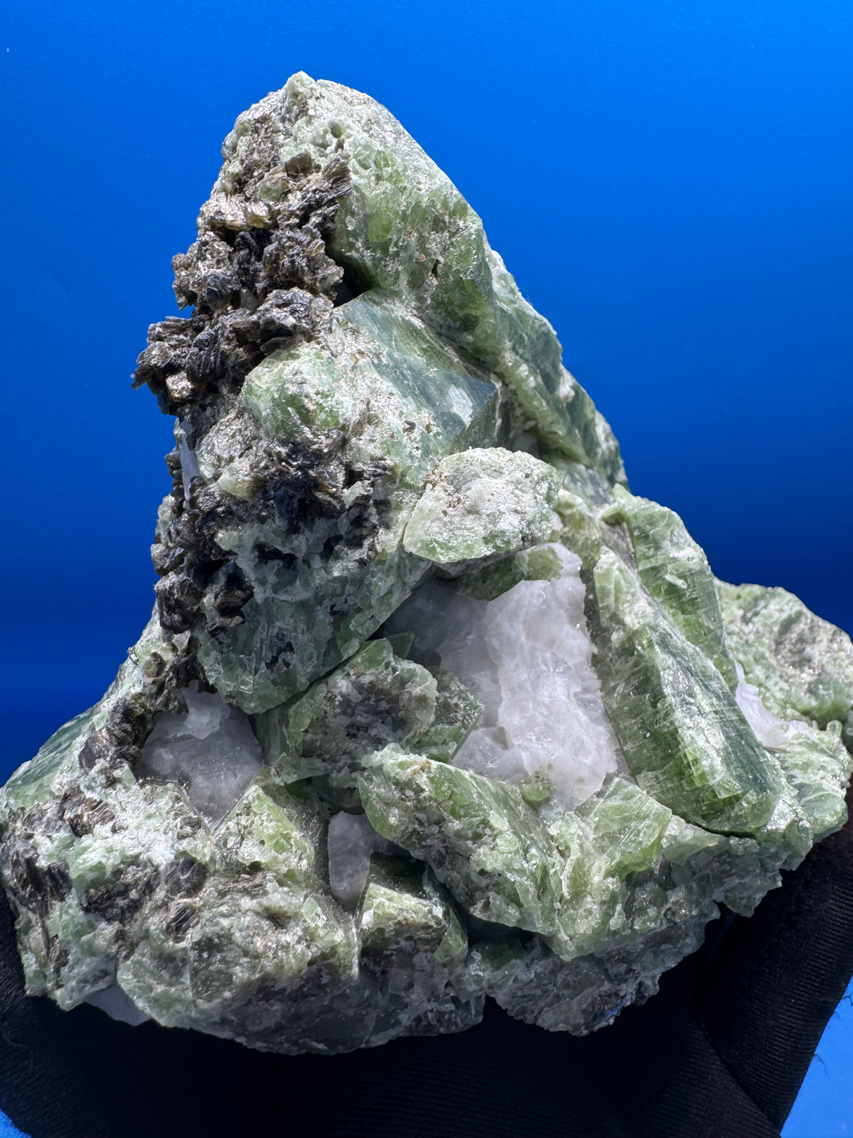 Green Diopside Specimen – 1418g