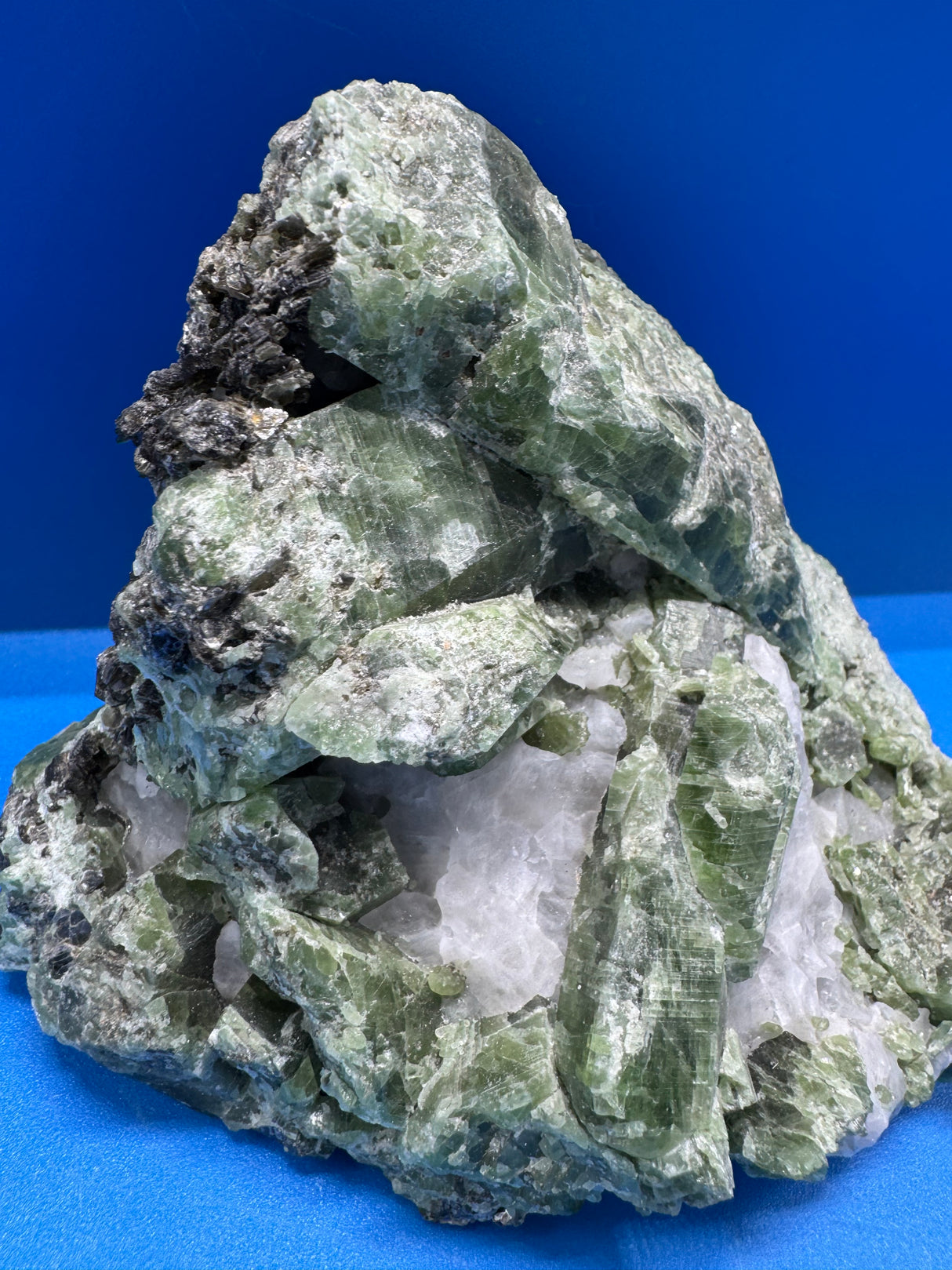 Green Diopside Specimen – 1418g