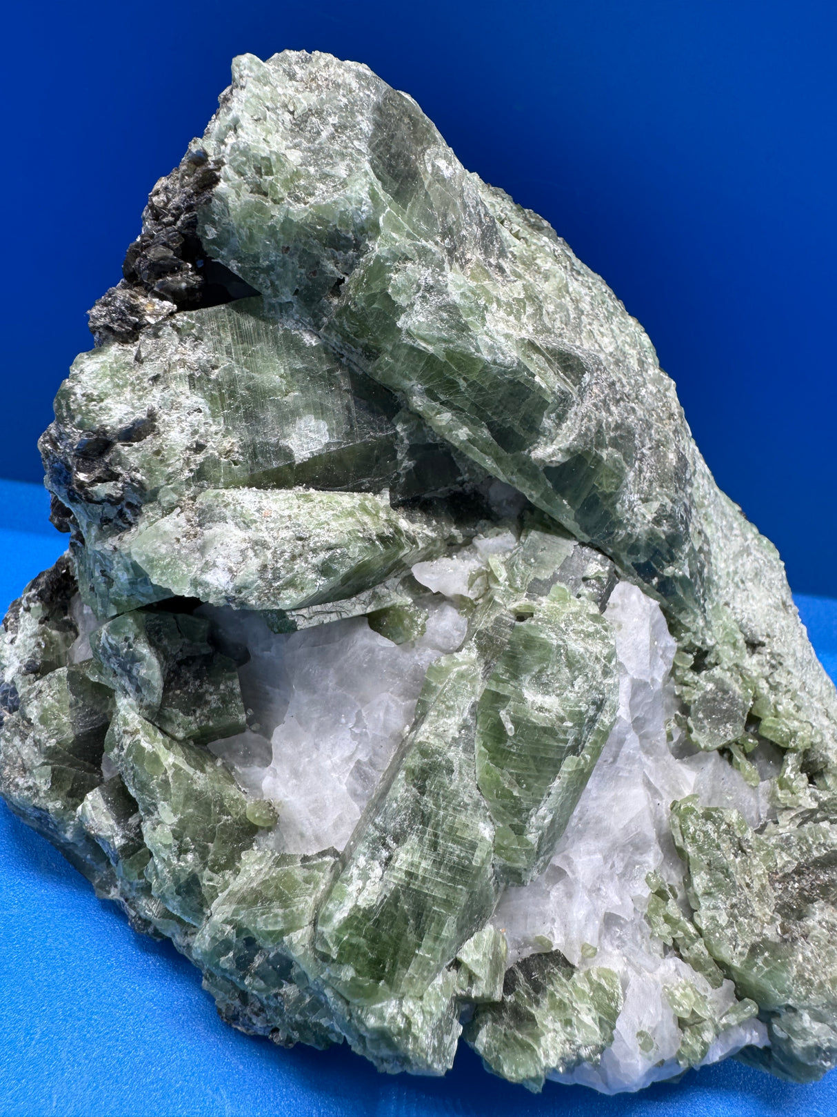 Green Diopside Specimen – 1418g