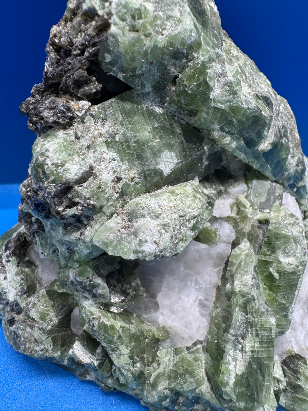 Green Diopside Specimen – 1418g