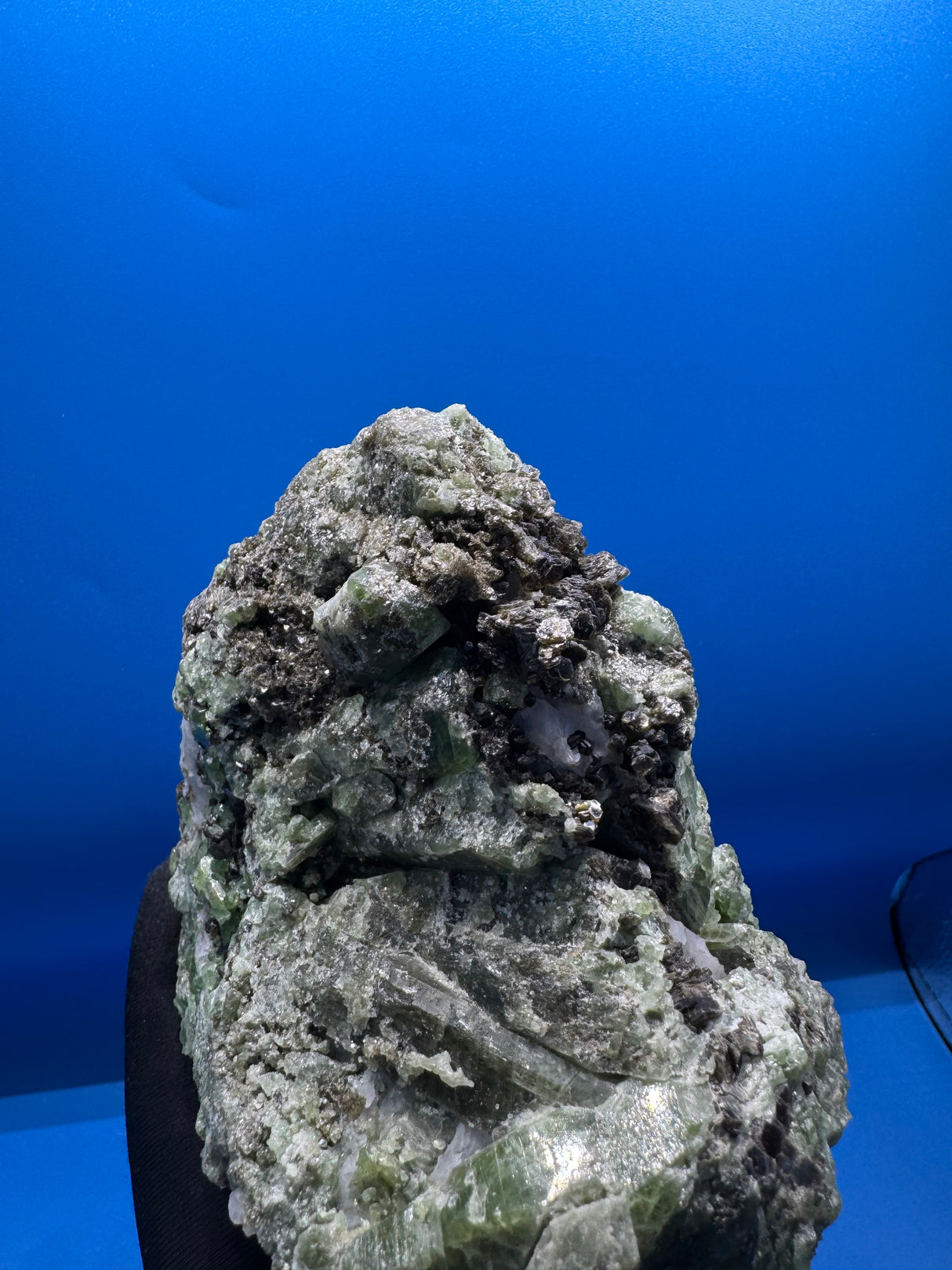 Green Diopside Specimen – 1418g